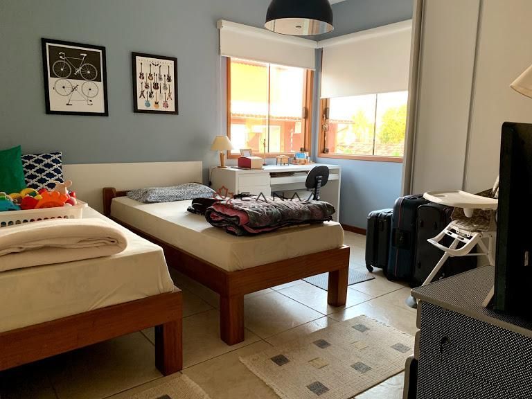 Casa à venda com 3 quartos, 300m² - Foto 13