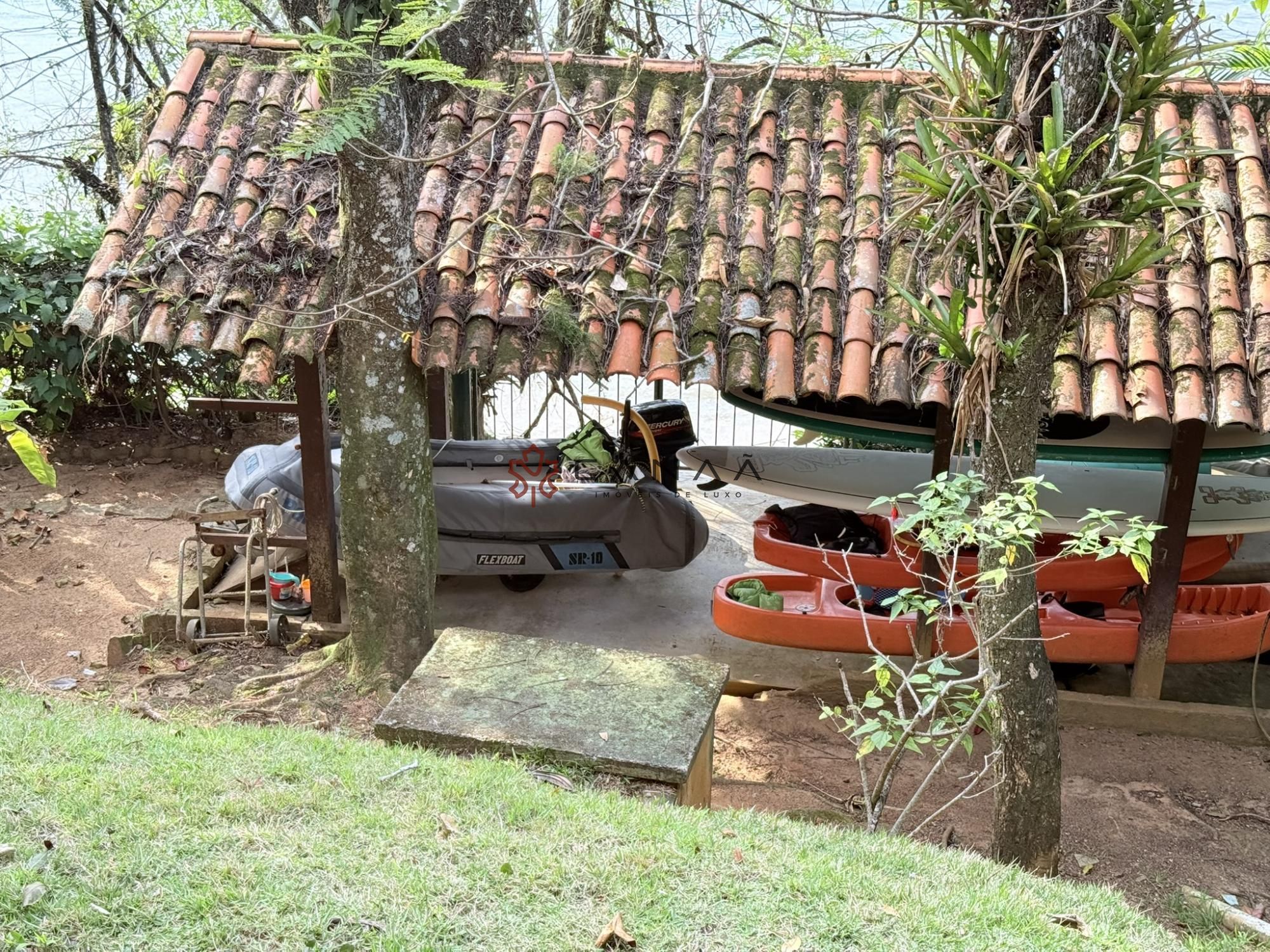 Casa de Condomínio à venda e temporada com 7 quartos, 1100m² - Foto 90