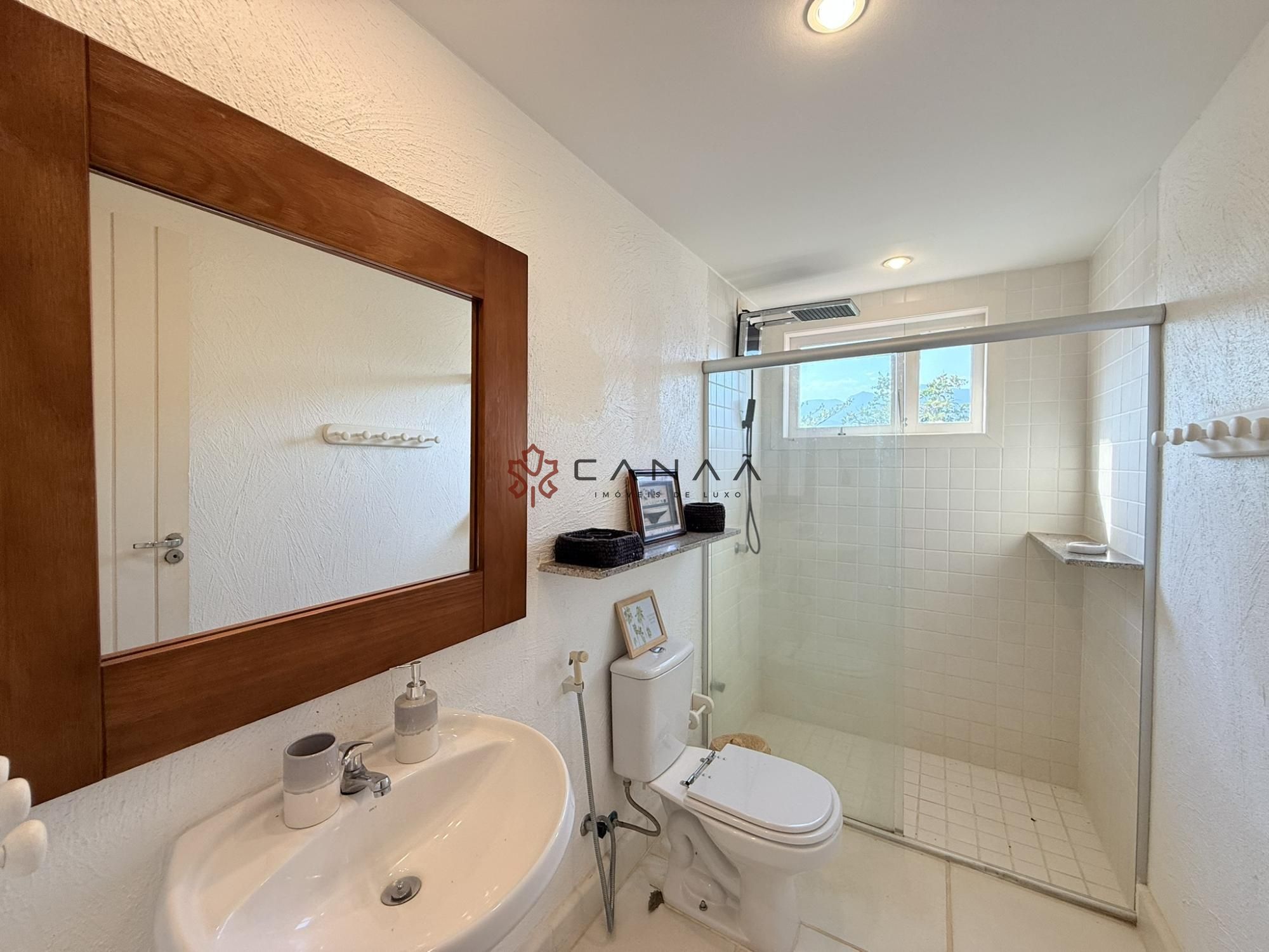 Casa de Condomínio à venda e temporada com 7 quartos, 1100m² - Foto 63