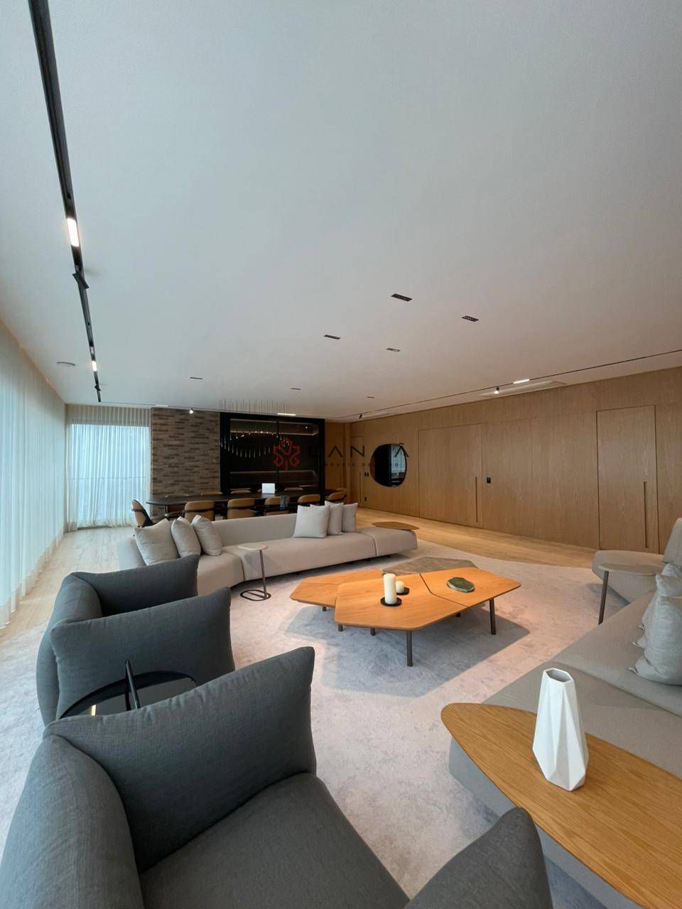 Apartamento, 3 quartos, 303 m² - Foto 2