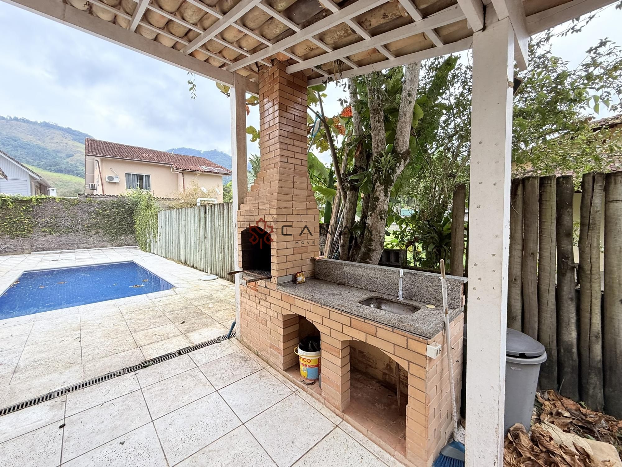 Casa de Condomínio para alugar com 4 quartos, 191m² - Foto 8
