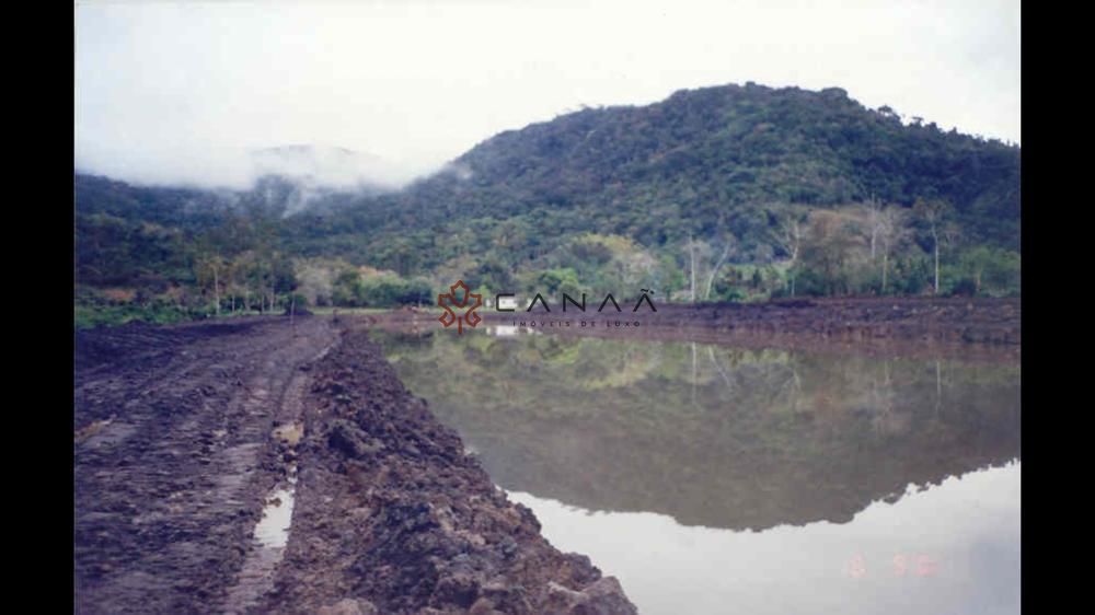 Fazenda à venda com 2 quartos, 200m² - Foto 9
