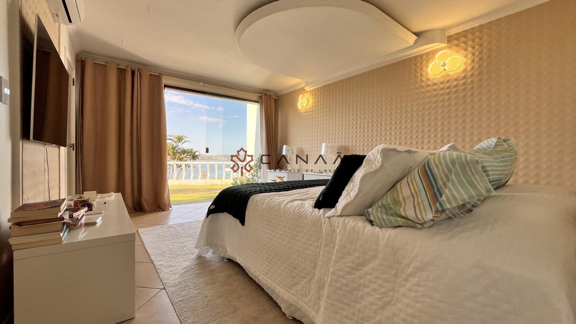 Casa à venda com 5 quartos, 841m² - Foto 8