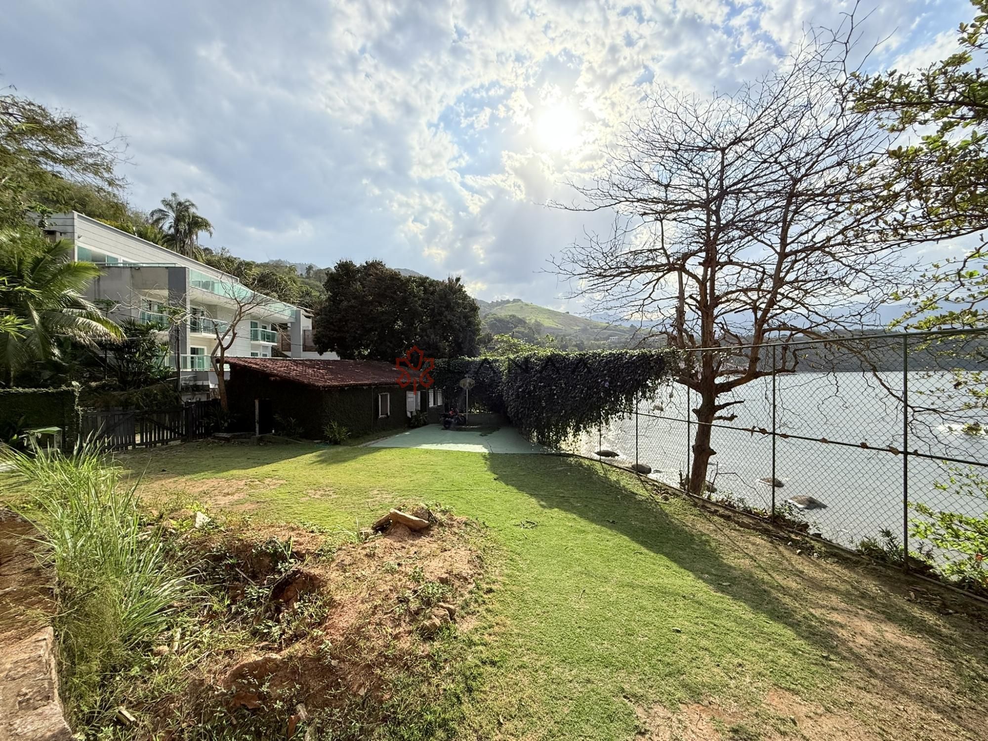 Casa de Condomínio à venda e temporada com 7 quartos, 1100m² - Foto 28
