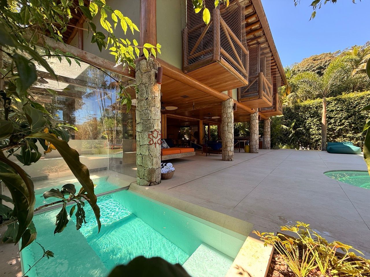 Casa de Condomínio à venda com 5 quartos, 500m² - Foto 2