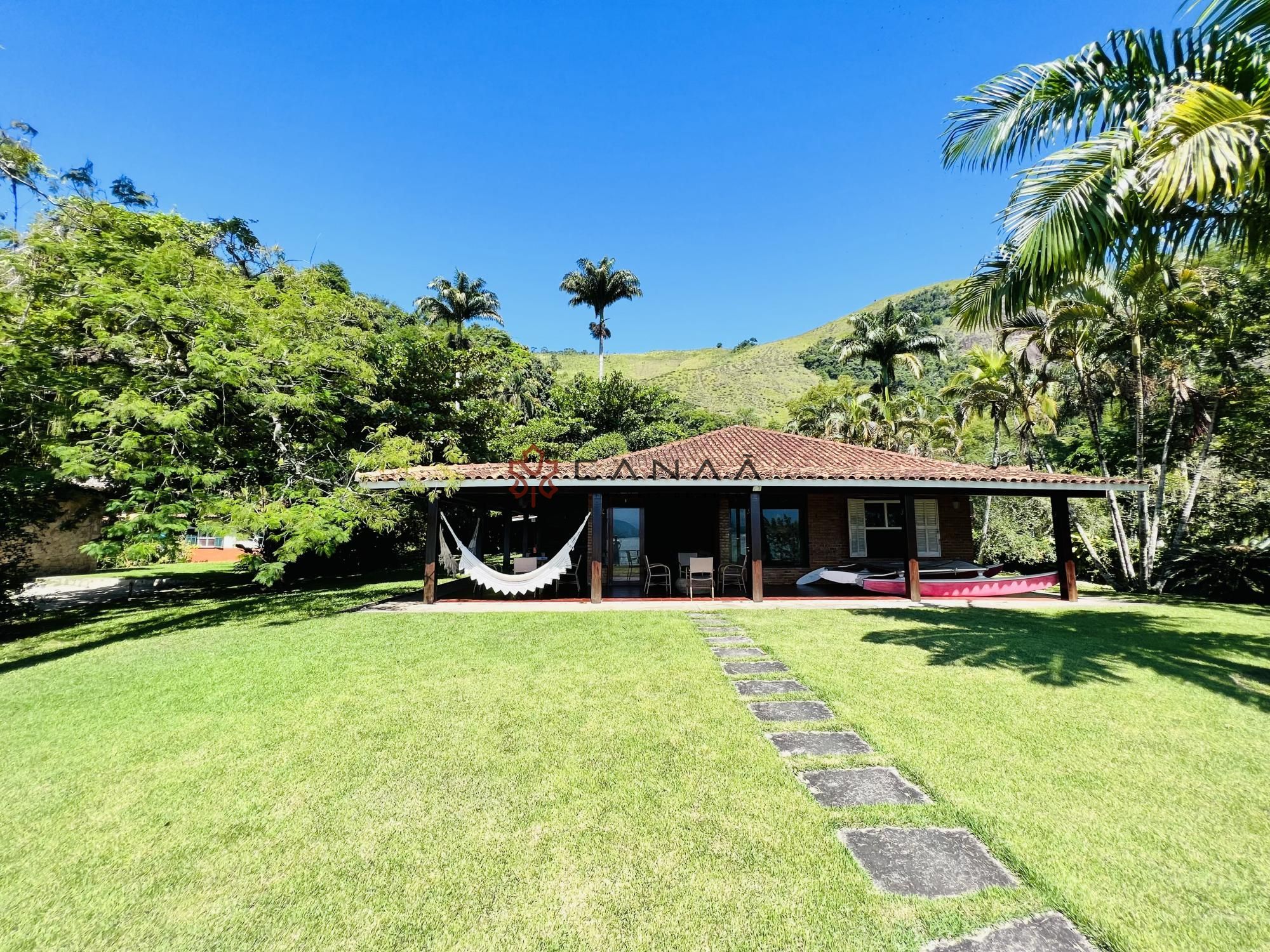 Casa à venda com 4 quartos, 350m² - Foto 2