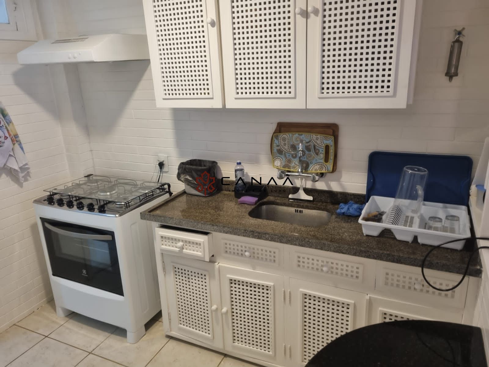 Casa de Condomínio para alugar com 4 quartos, 200m² - Foto 12