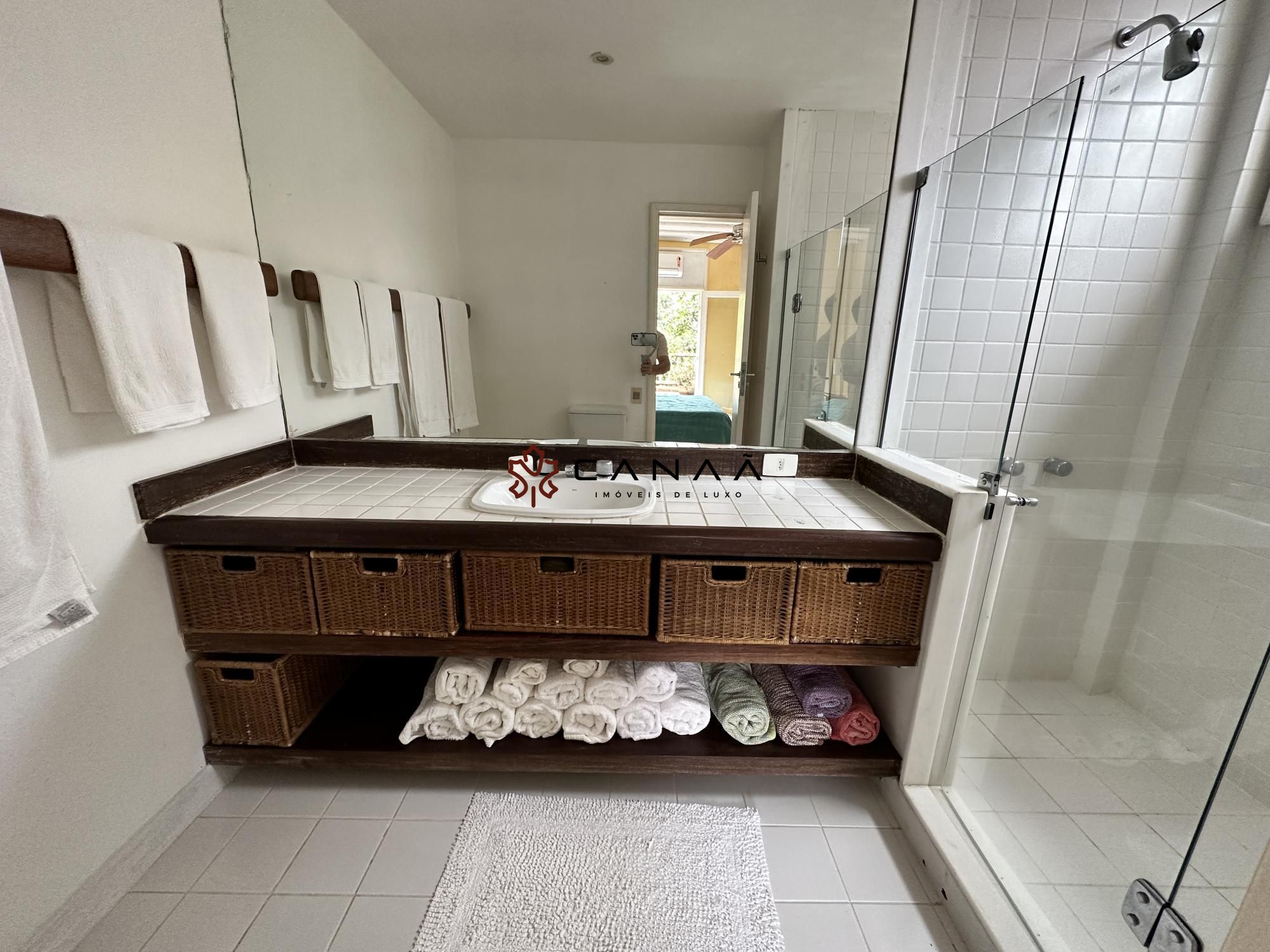 Casa de Condomínio à venda com 4 quartos, 250m² - Foto 40