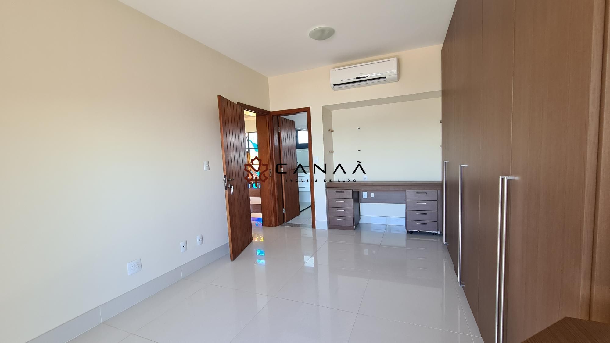 Casa à venda com 7 quartos, 600m² - Foto 26