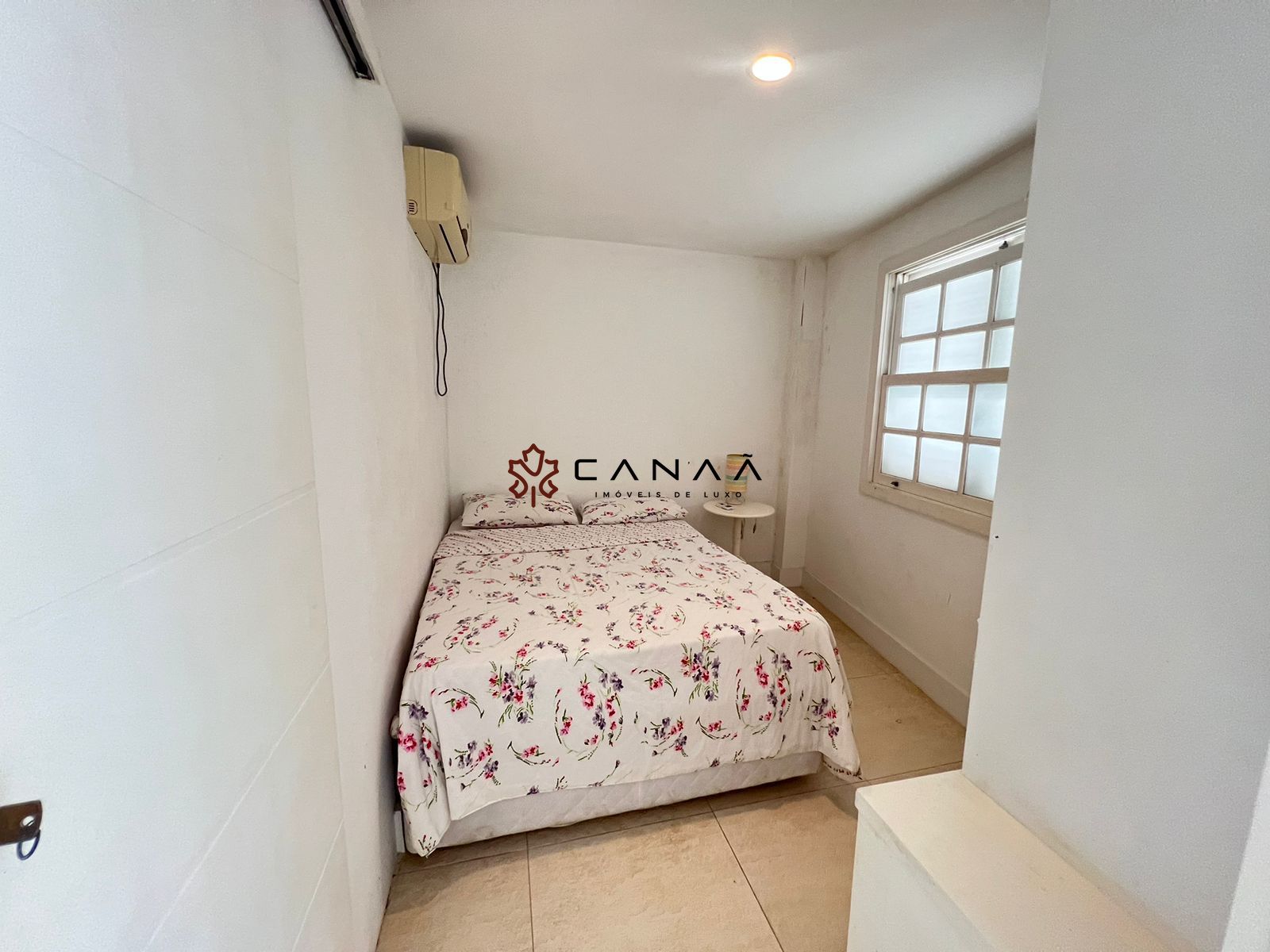 Casa de Condomínio à venda com 5 quartos, 180m² - Foto 22