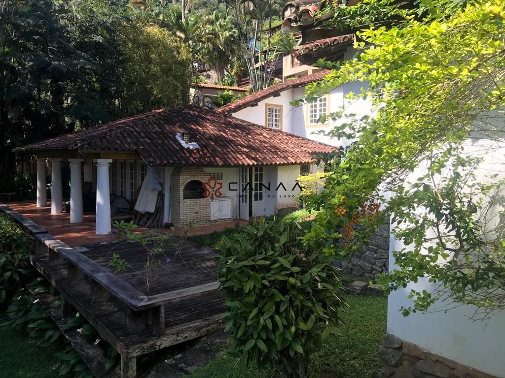 Casa de Condomínio à venda com 4 quartos, 200m² - Foto 2