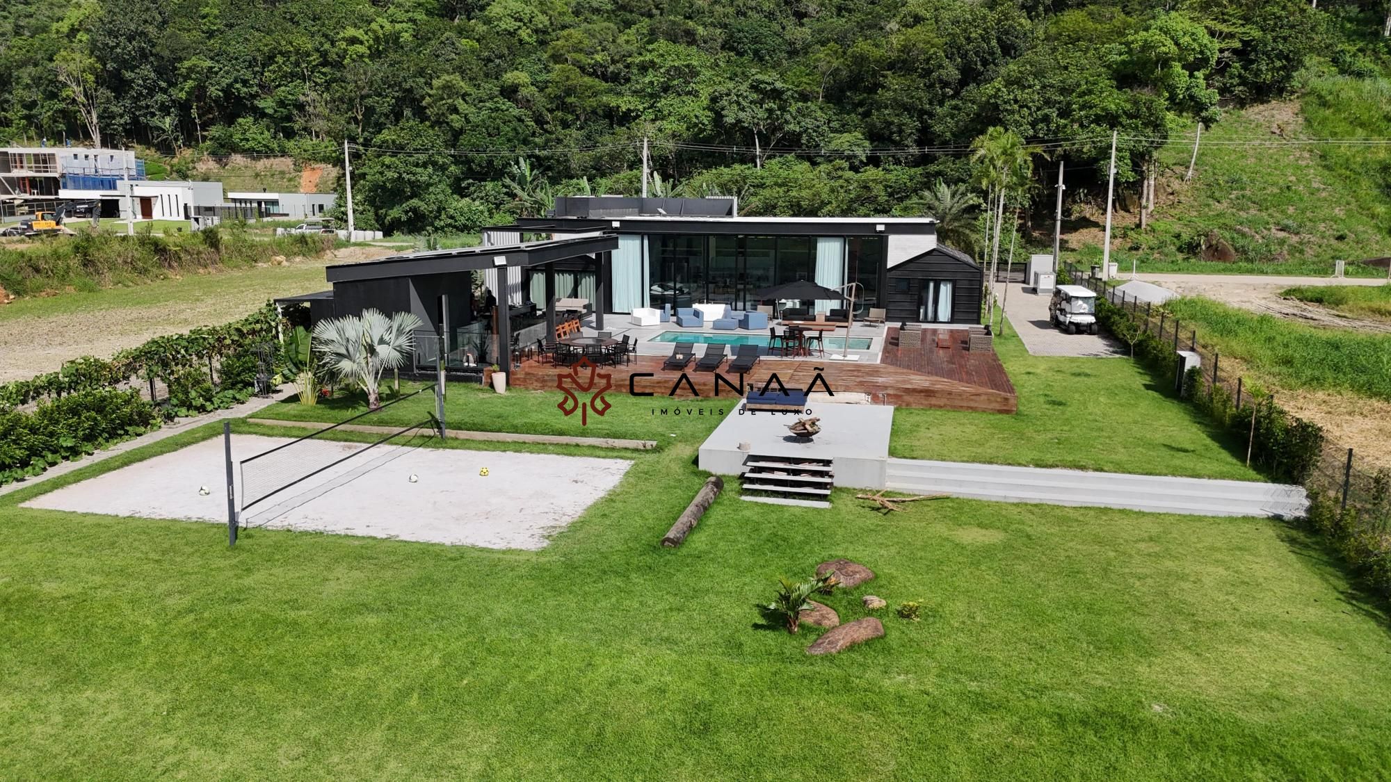 Casa de Condomínio à venda com 5 quartos, 370m² - Foto 3