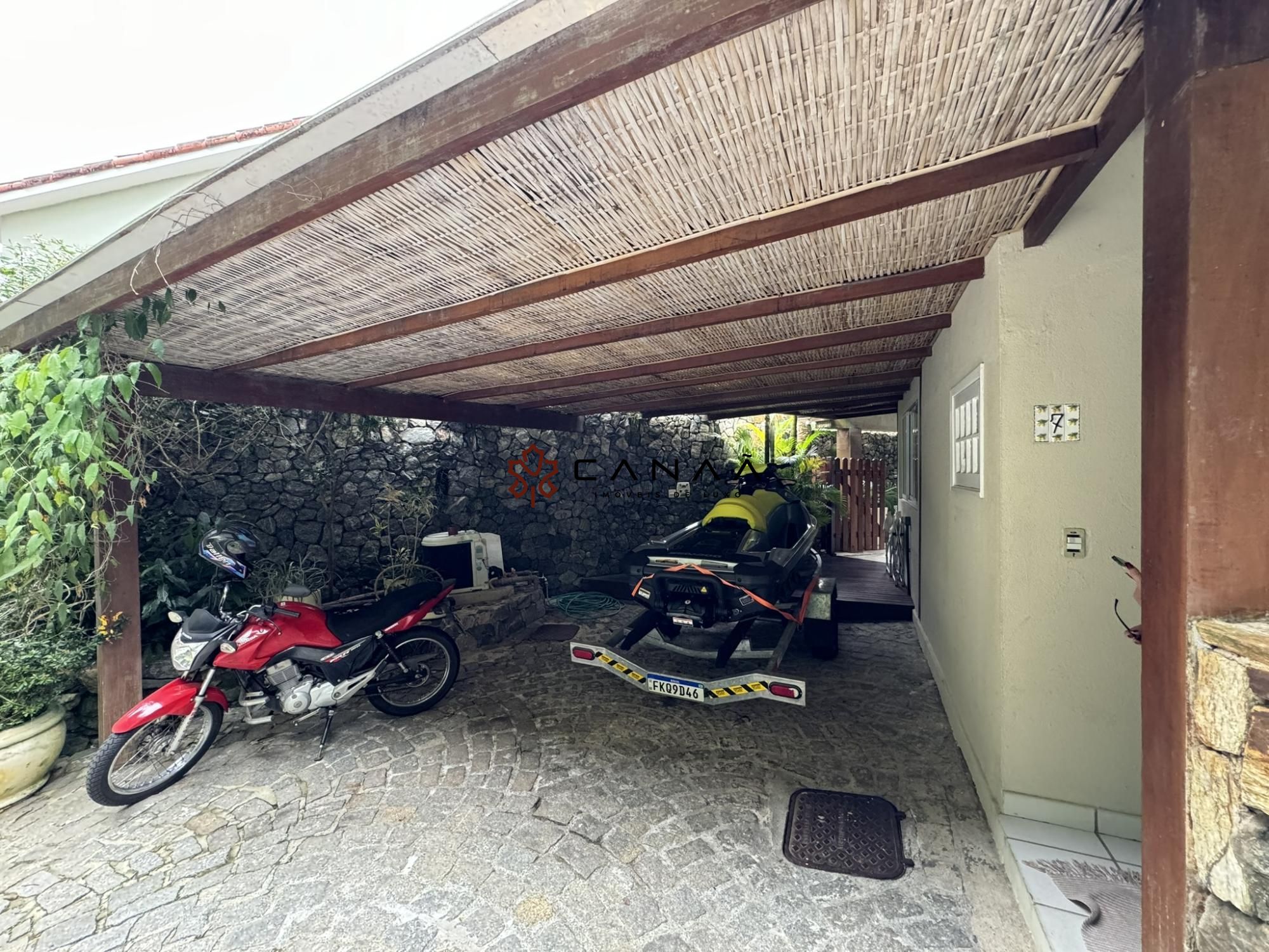 Casa de Condomínio à venda com 5 quartos, 400m² - Foto 5