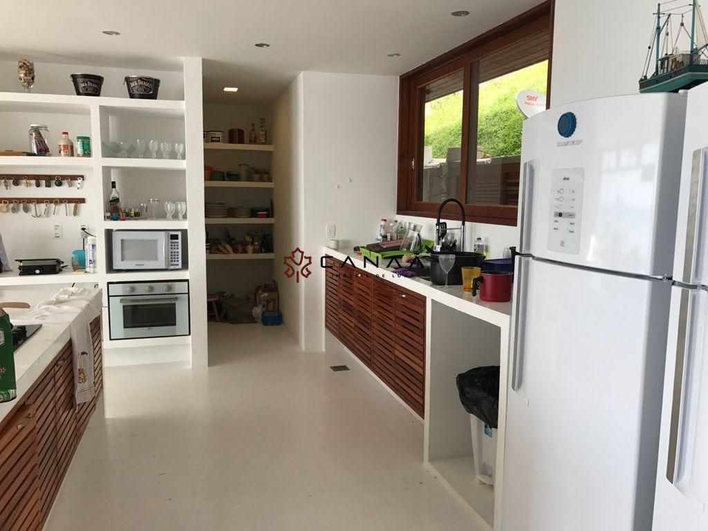 Casa à venda com 6 quartos, 340m² - Foto 34