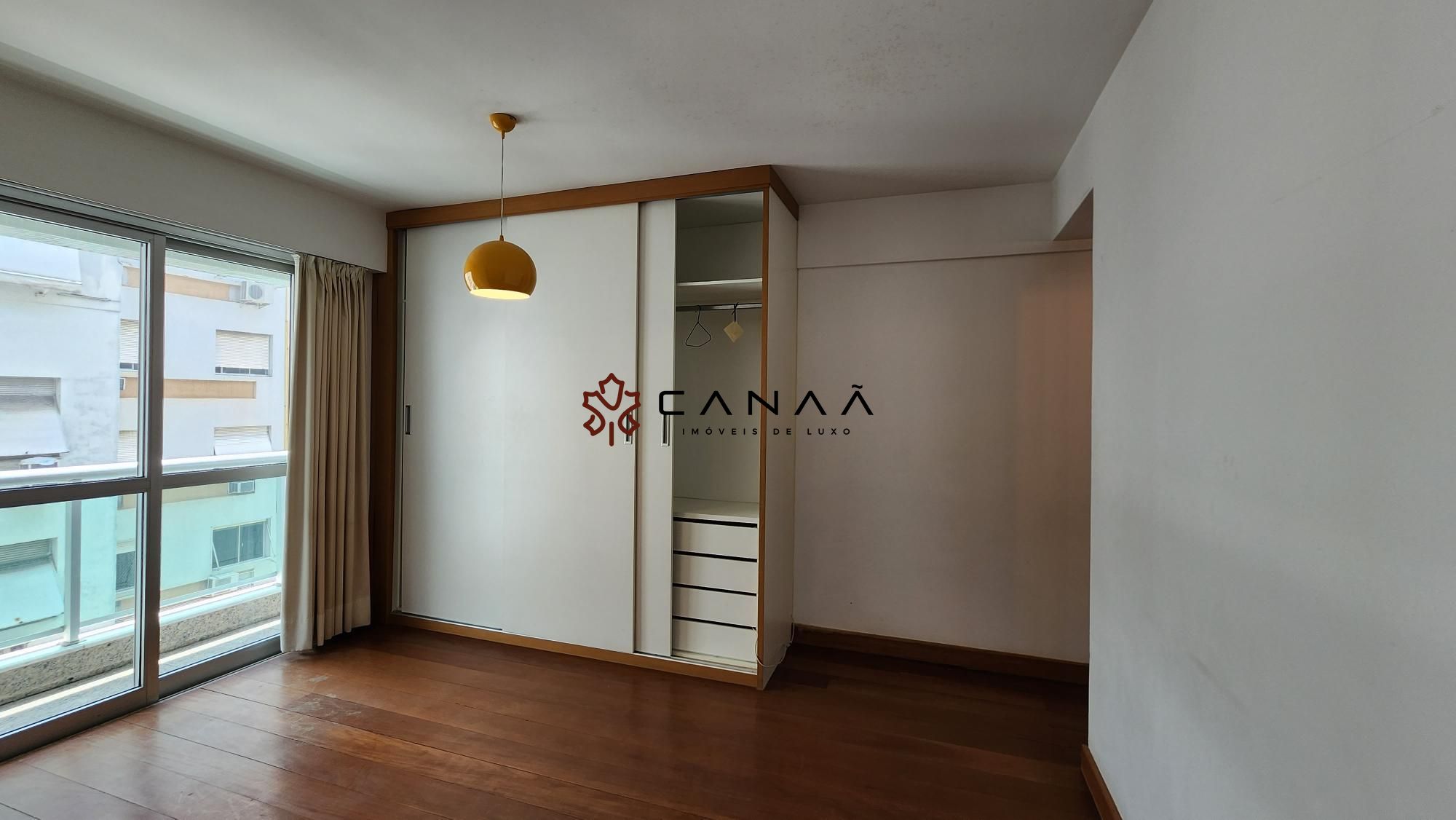 Apartamento à venda com 3 quartos, 242m² - Foto 21