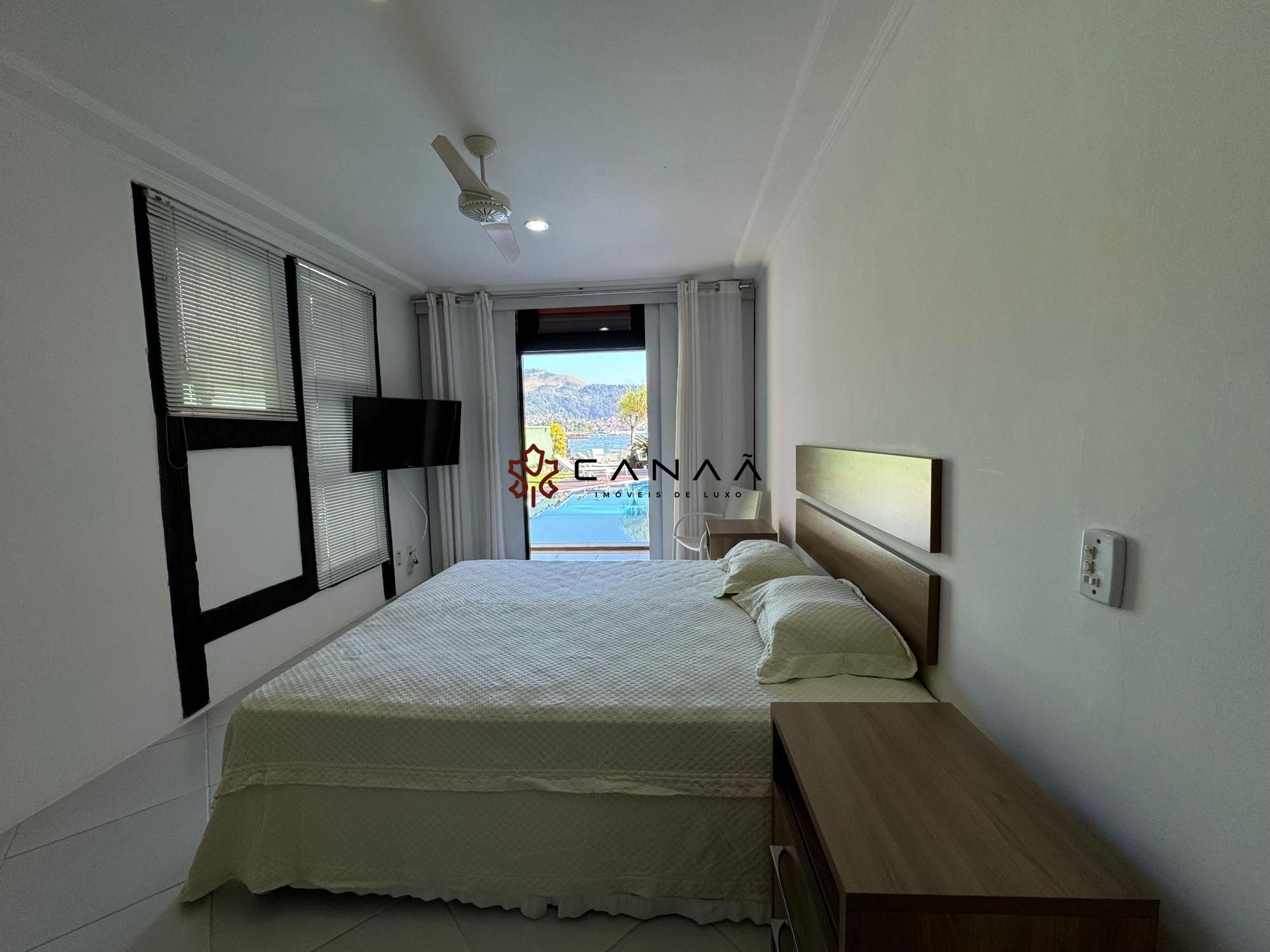 Casa à venda com 4 quartos, 600m² - Foto 54