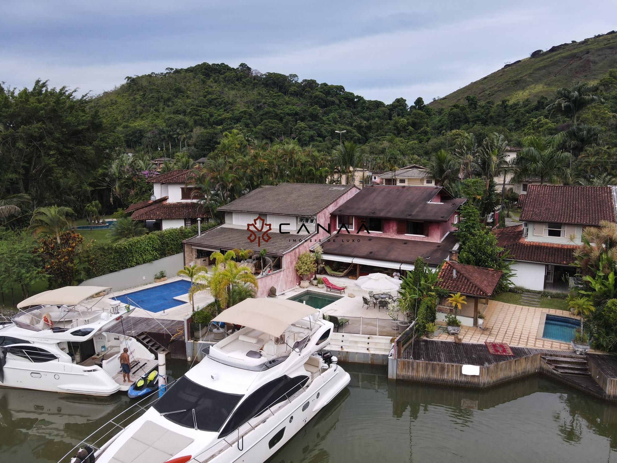 Casa de Condomínio à venda com 5 quartos, 400m² - Foto 57