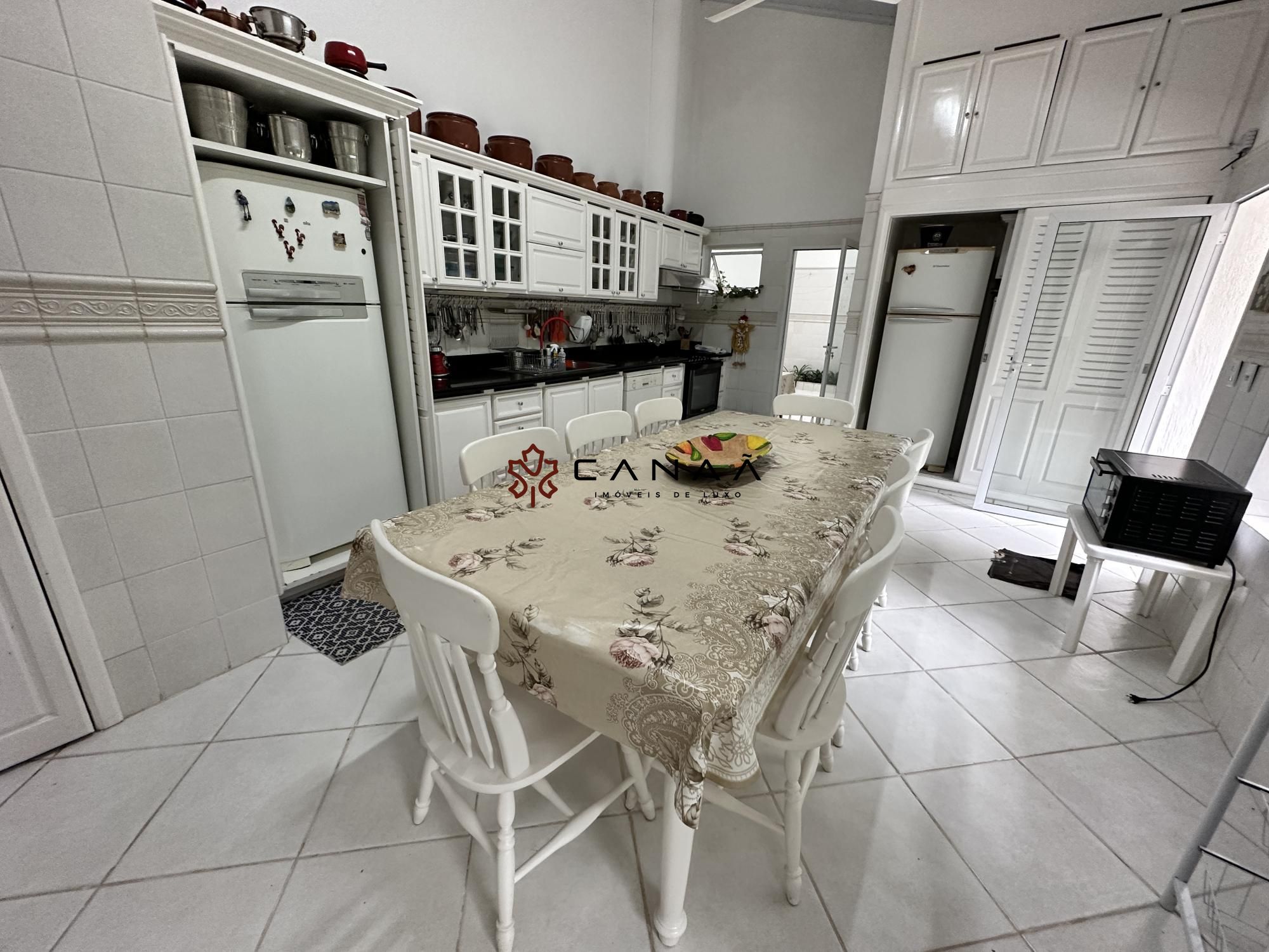 Casa à venda com 5 quartos, 600m² - Foto 42