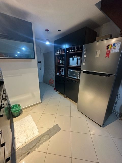 Apartamento à venda com 2 quartos, 75m² - Foto 6