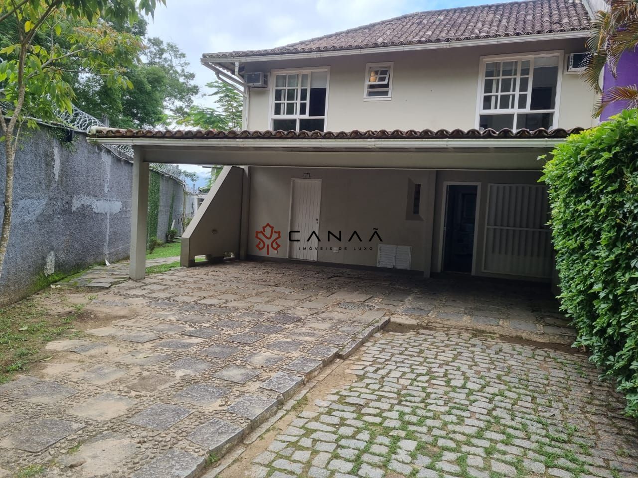 Casa de Condomínio à venda com 4 quartos, 250m² - Foto 29