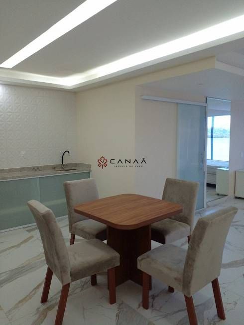 Casa à venda com 6 quartos, 300m² - Foto 7