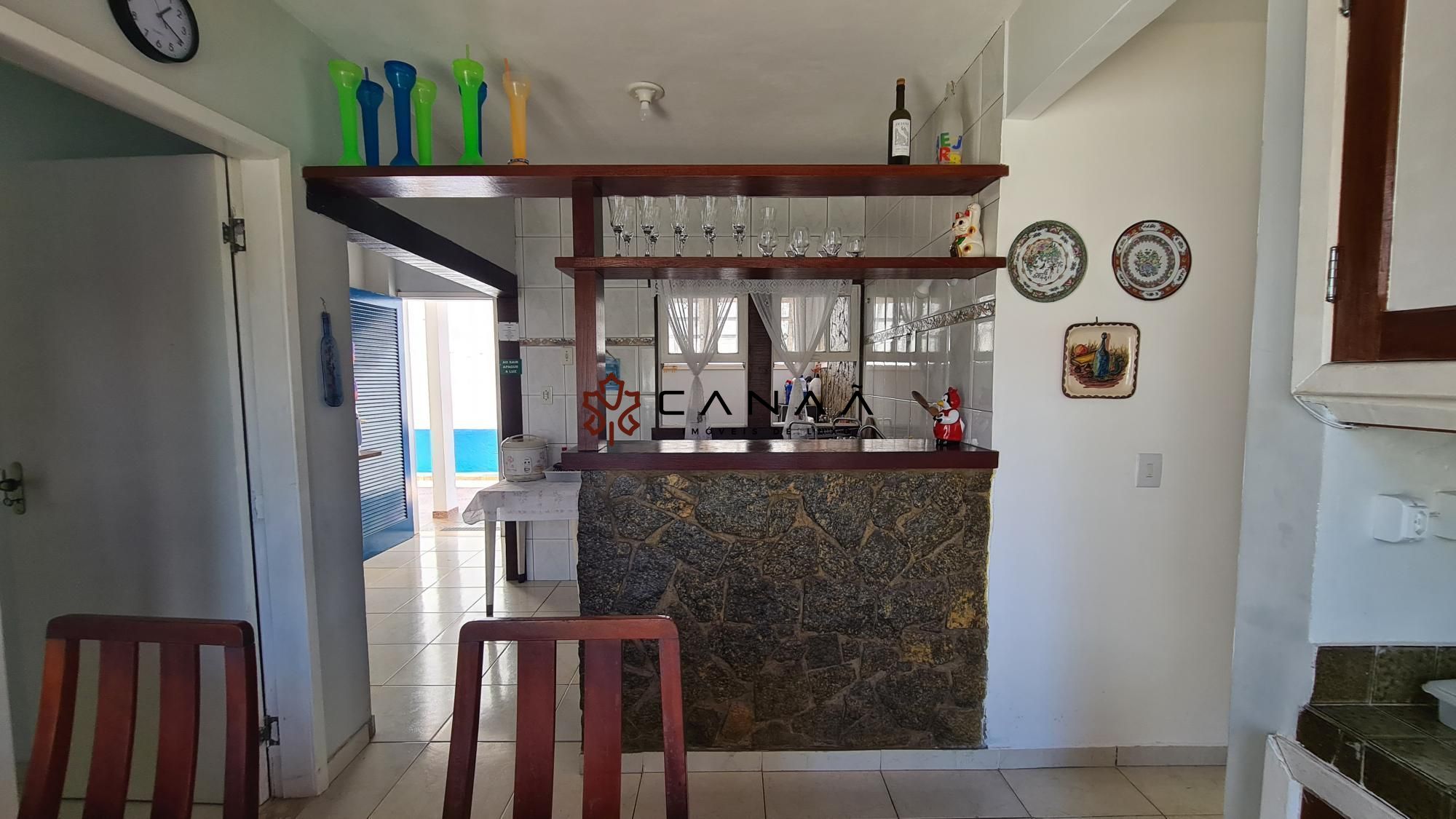 Casa à venda com 7 quartos, 250m² - Foto 10