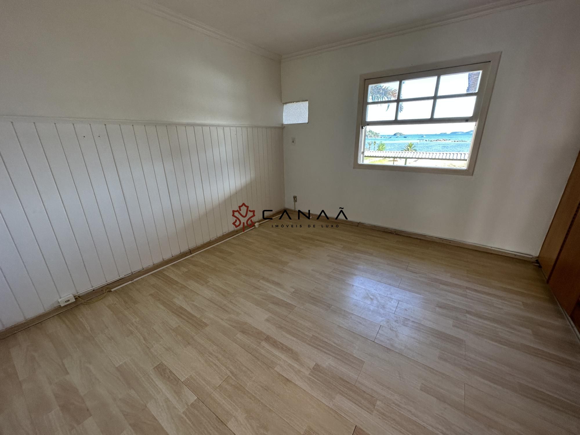 Casa à venda com 4 quartos, 300m² - Foto 38