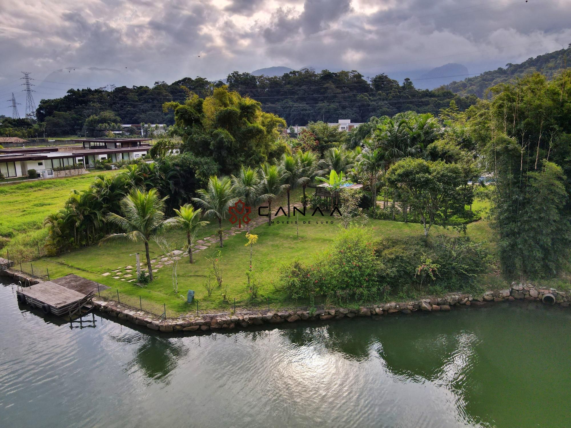 Casa de Condomínio à venda com 5 quartos, 500m² - Foto 81