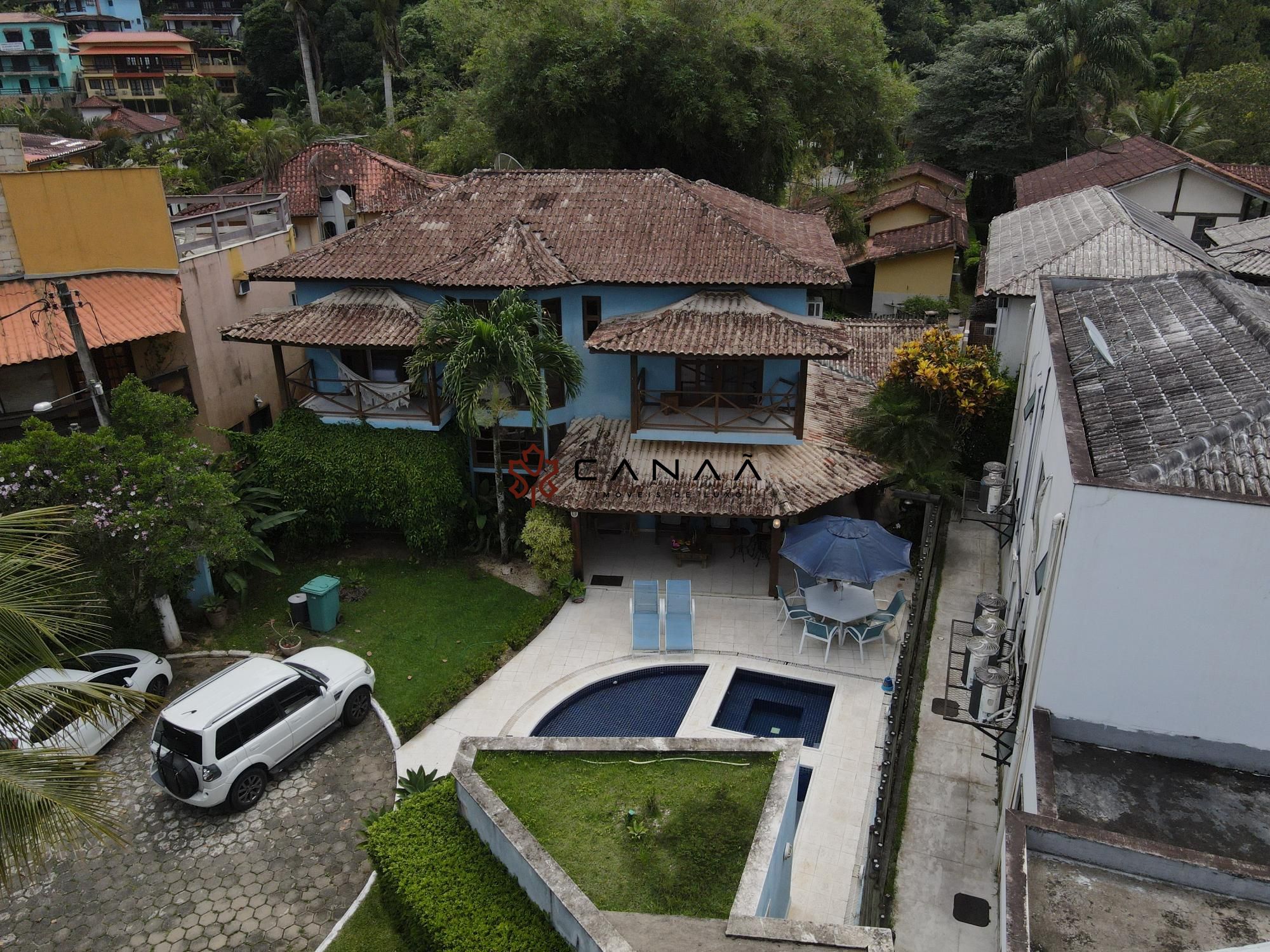 Casa de Condomínio à venda com 4 quartos, 271m² - Foto 7