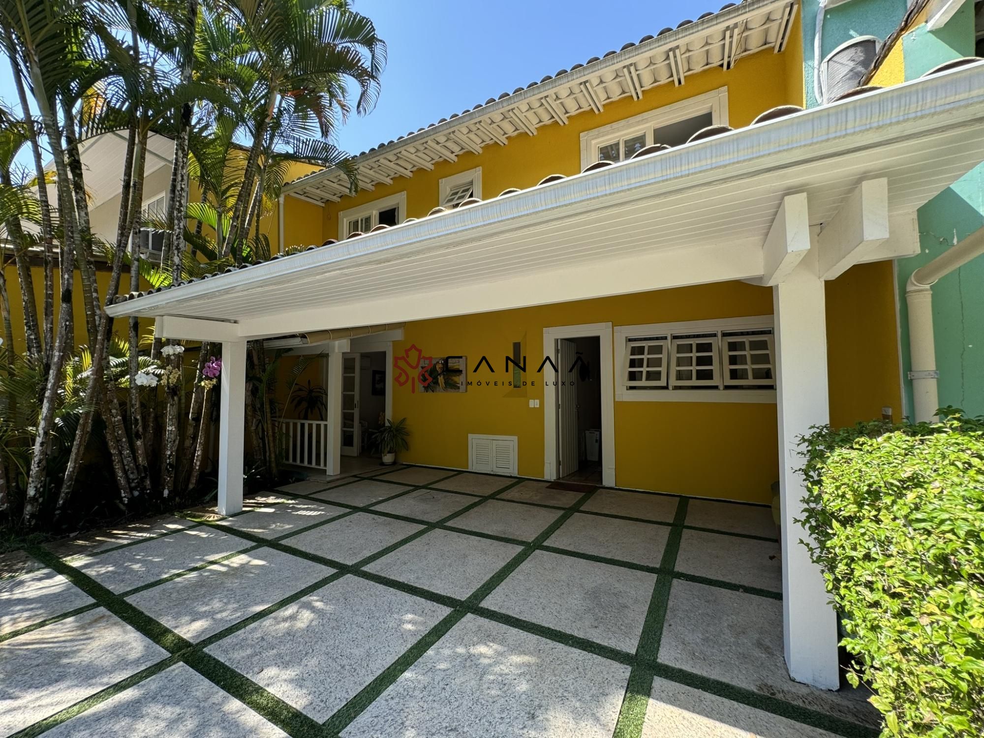 Casa de Condomínio para alugar com 4 quartos, 250m² - Foto 43