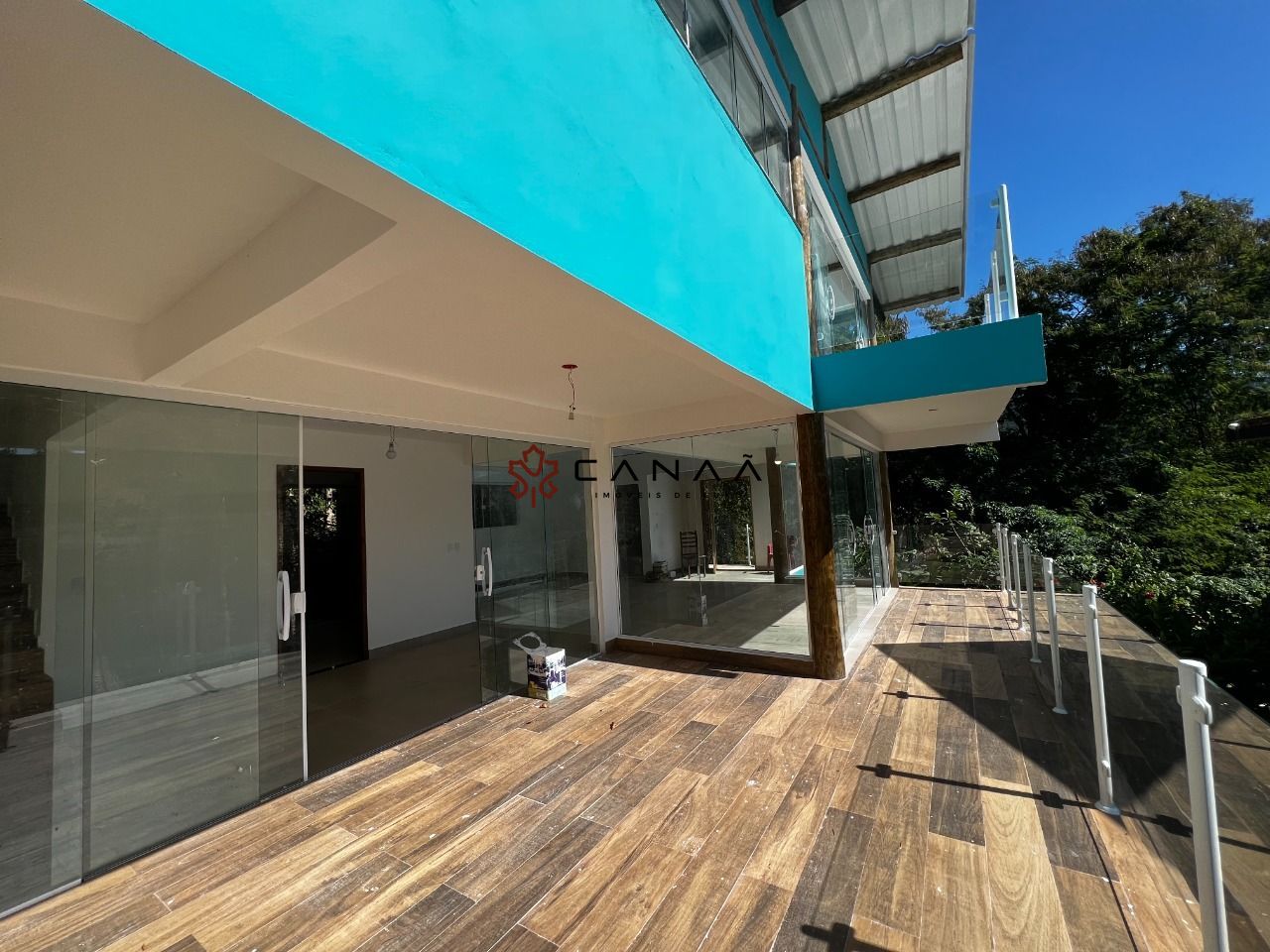 Casa à venda com 4 quartos, 337m² - Foto 3