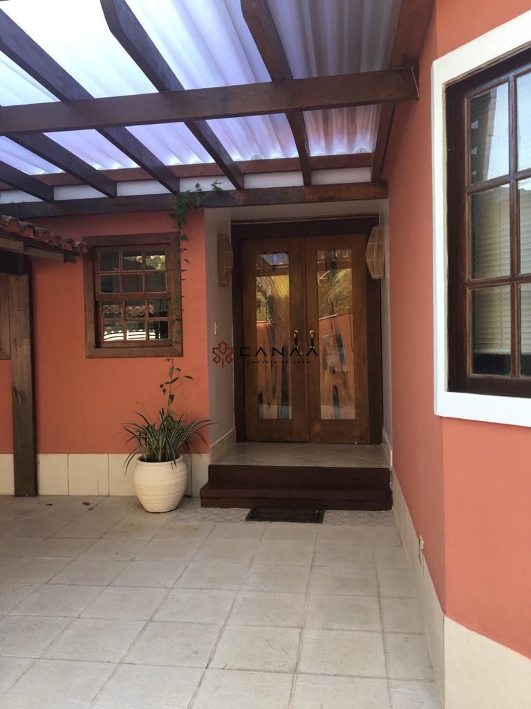 Casa à venda com 4 quartos, 350m² - Foto 23