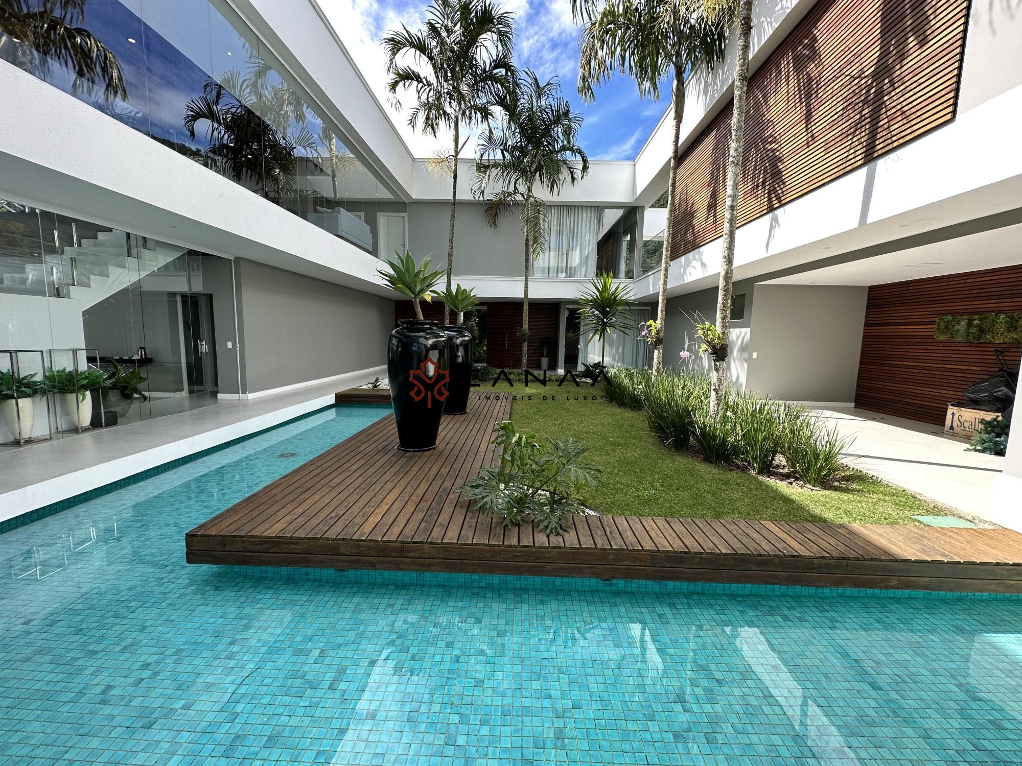 Casa de Condomínio à venda com 7 quartos, 1252m² - Foto 24