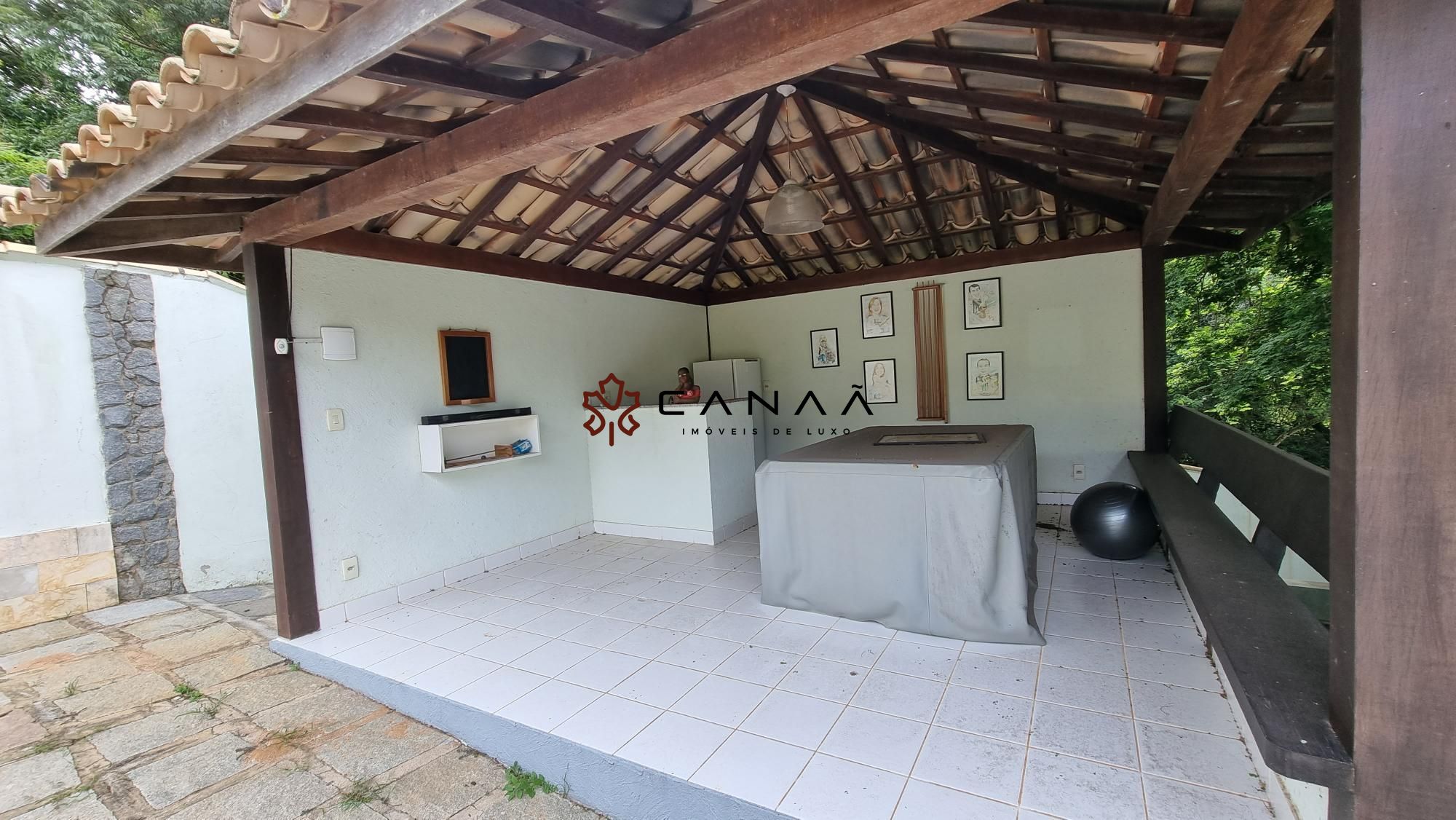 Casa à venda com 6 quartos, 450m² - Foto 52