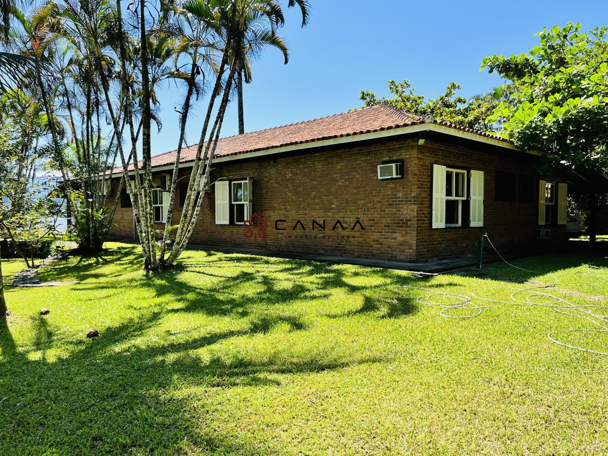 Casa à venda com 4 quartos, 350m² - Foto 8