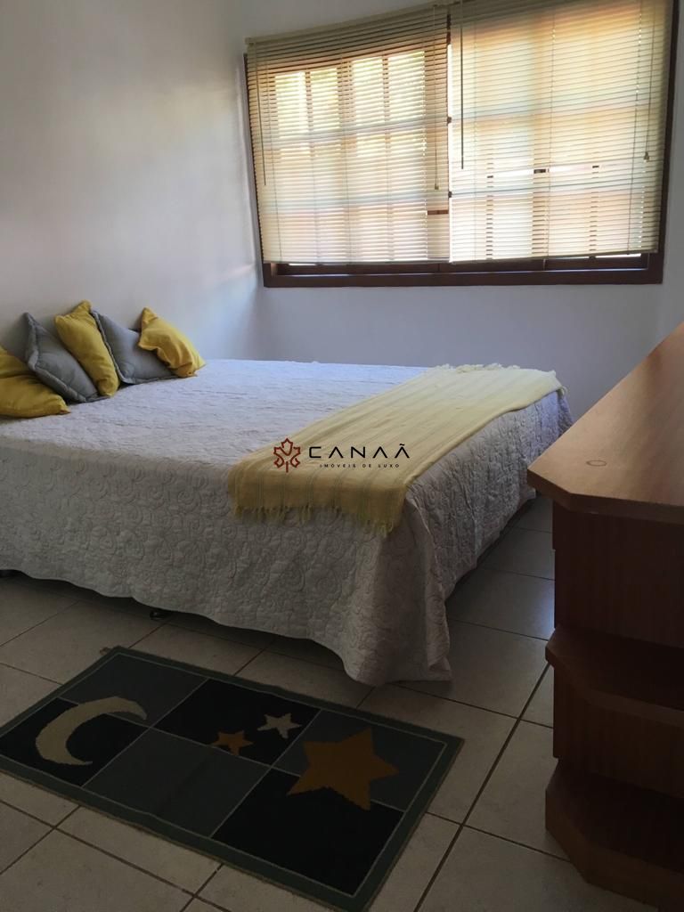 Casa à venda com 4 quartos, 350m² - Foto 37