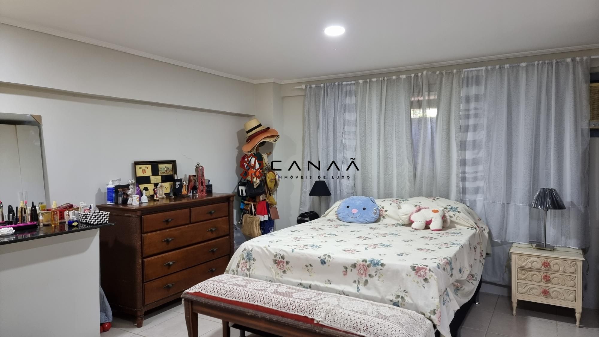 Casa à venda com 7 quartos, 450m² - Foto 32