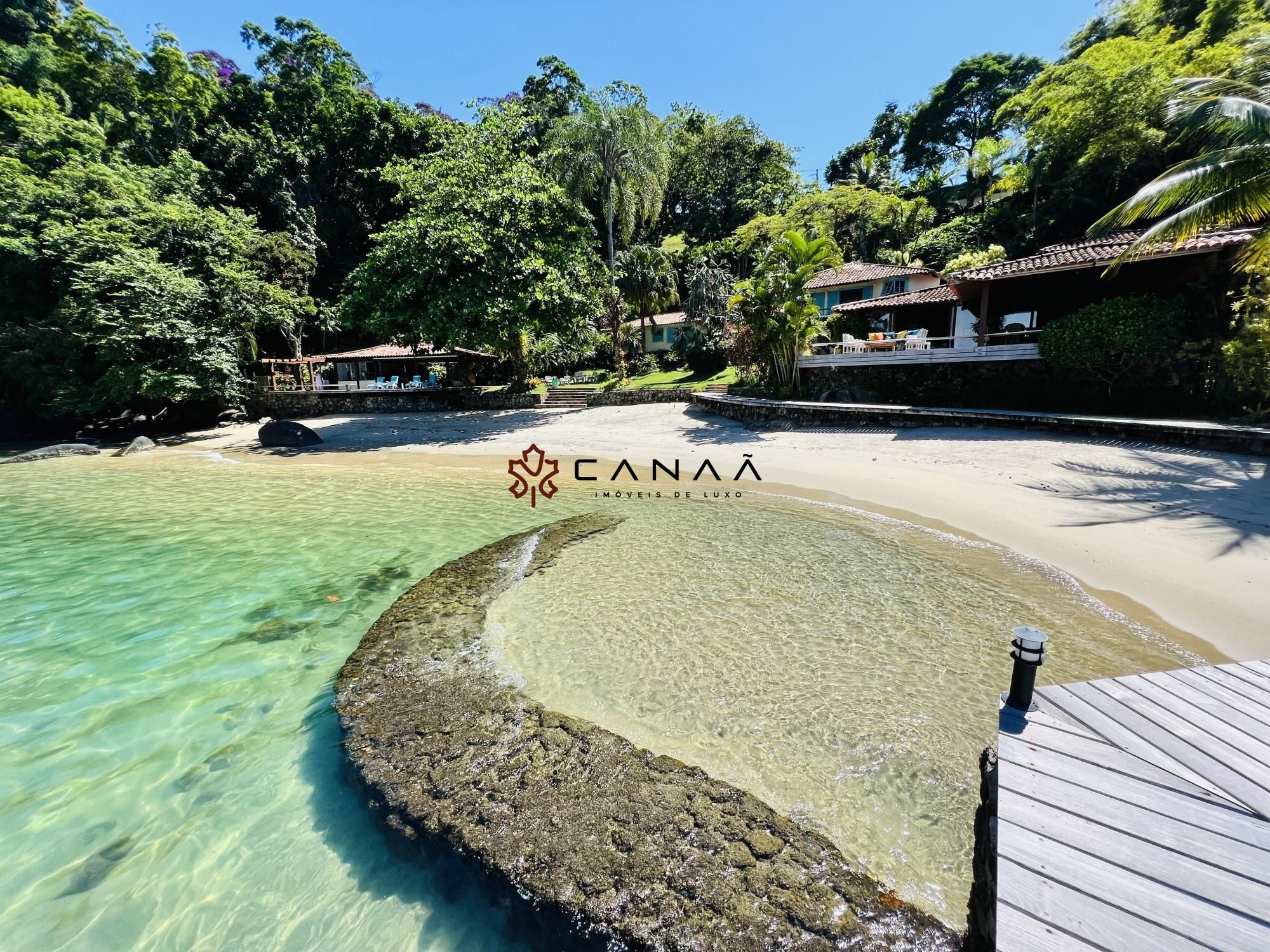 Casa em condomínio à venda  no Mombaça - Angra dos Reis, RJ. Imóveis