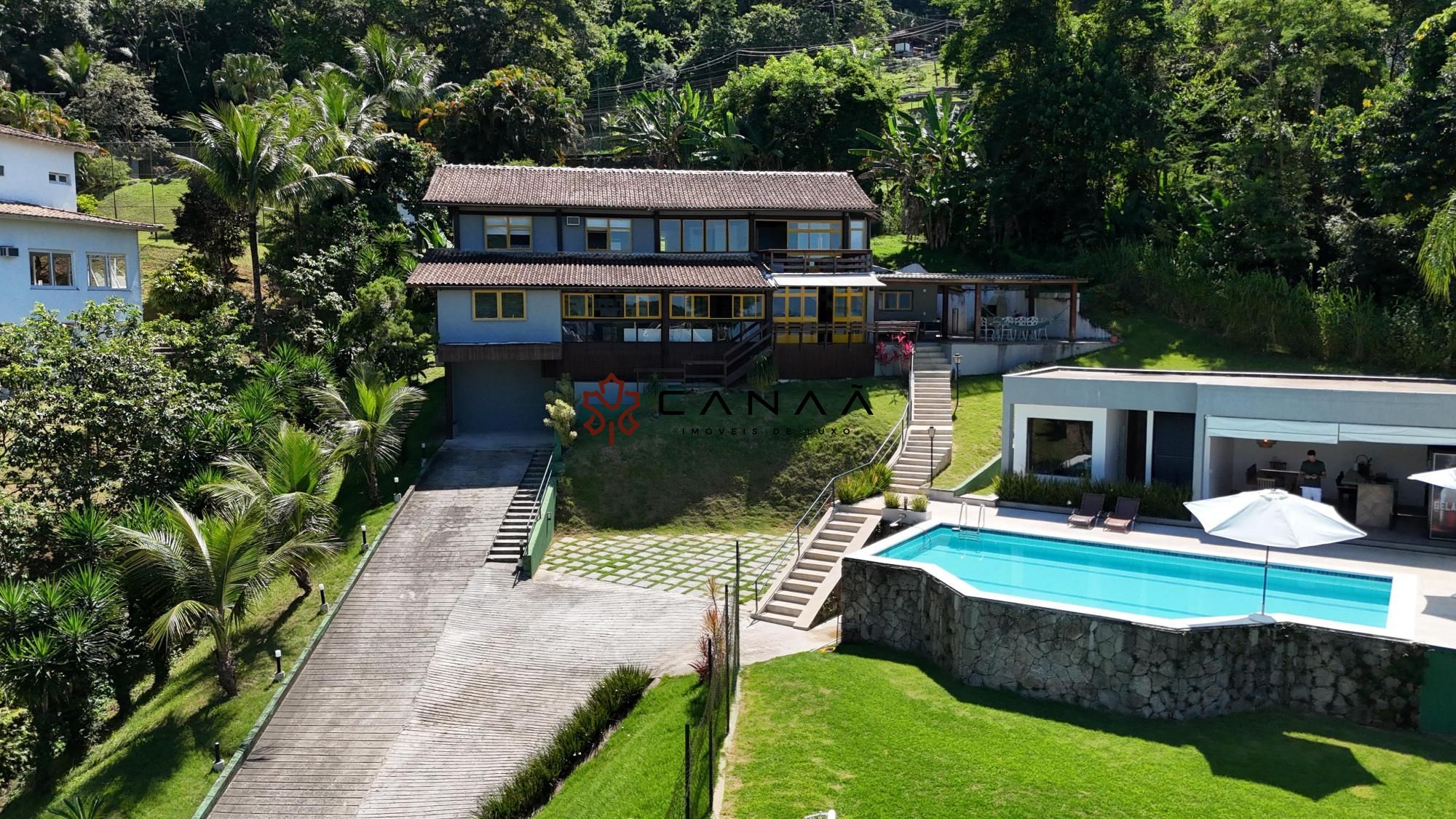 Casa de Condomínio à venda com 6 quartos, 449m² - Foto 3