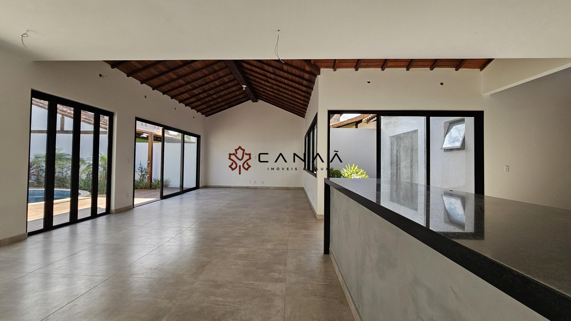 Casa à venda com 4 quartos, 214m² - Foto 11