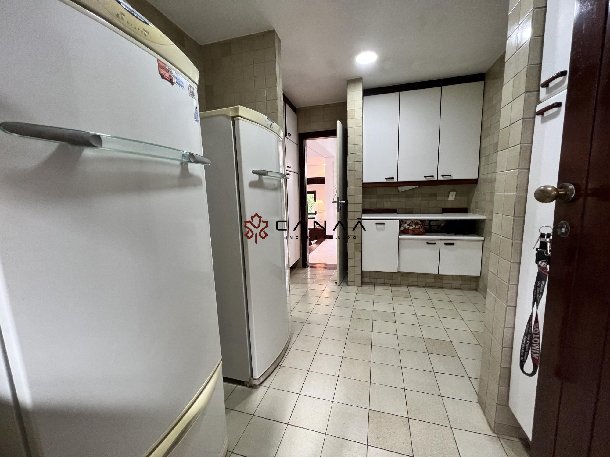 Casa de Condomínio à venda com 5 quartos, 300m² - Foto 57