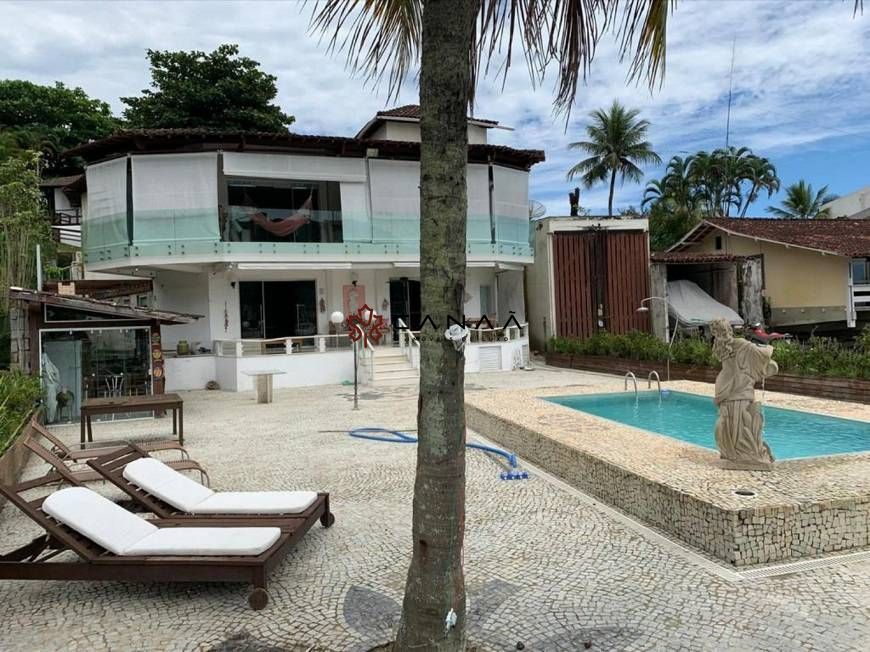 Casa à venda com 7 quartos, 300m² - Foto 4