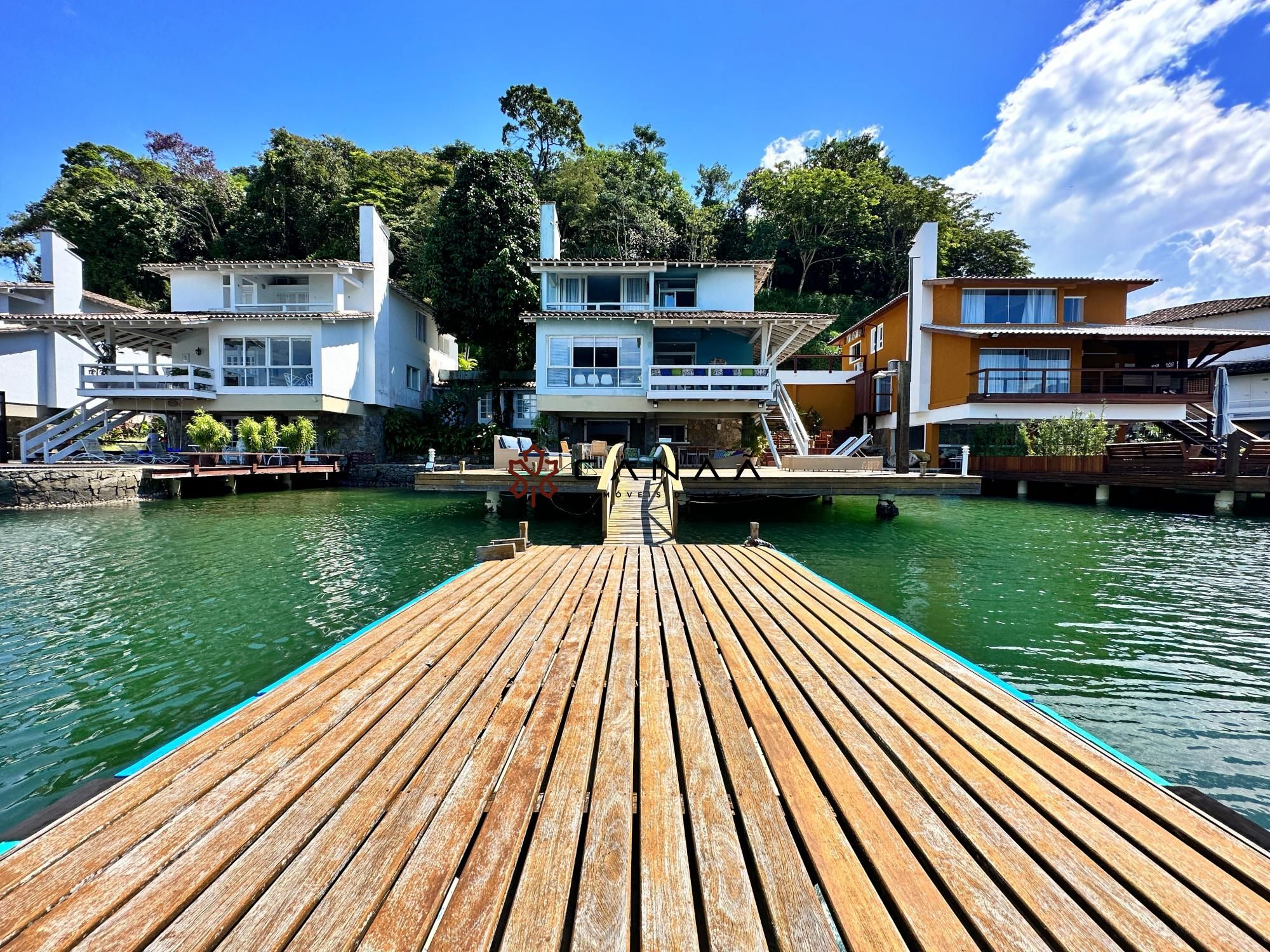 Casa de Condomínio à venda com 8 quartos, 500m² - Foto 10