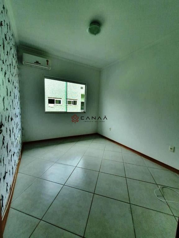 Apartamento à venda com 2 quartos, 150m² - Foto 5