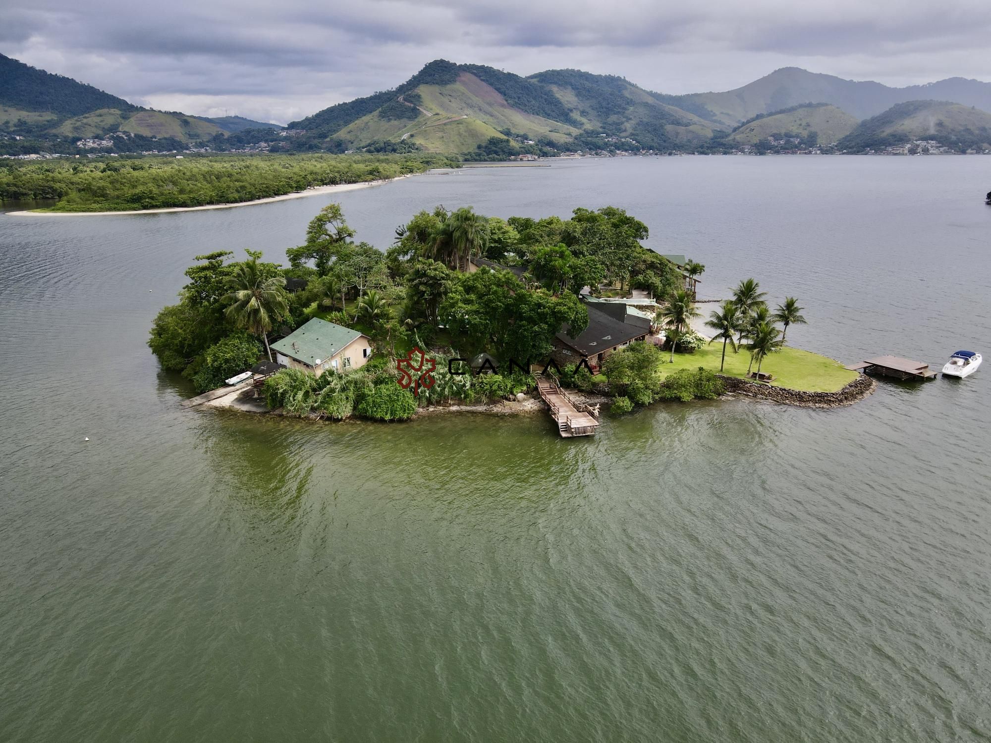 Casa à venda com 9 quartos, 1000m² - Foto 16