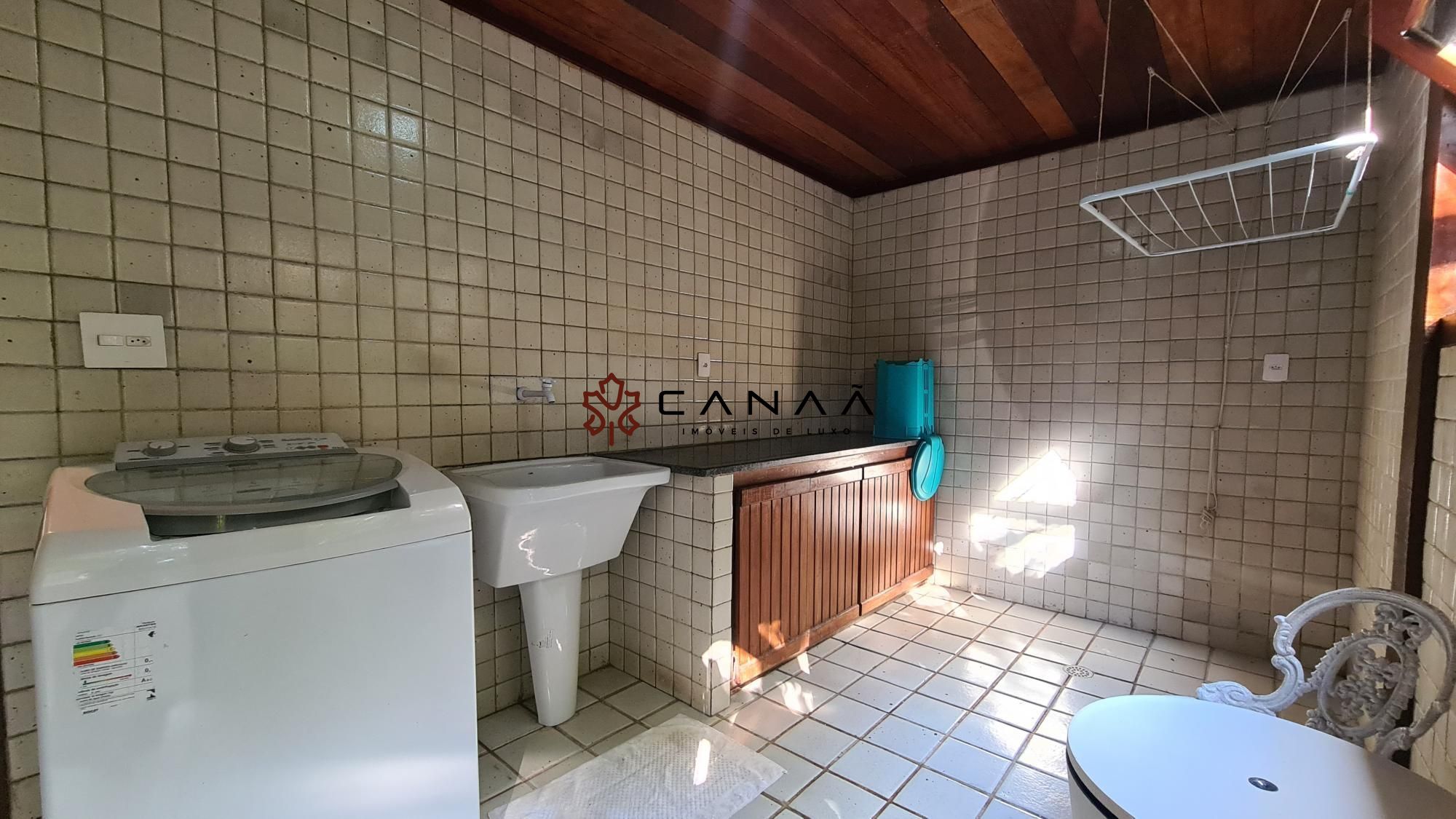 Casa de Condomínio à venda com 7 quartos, 600m² - Foto 38