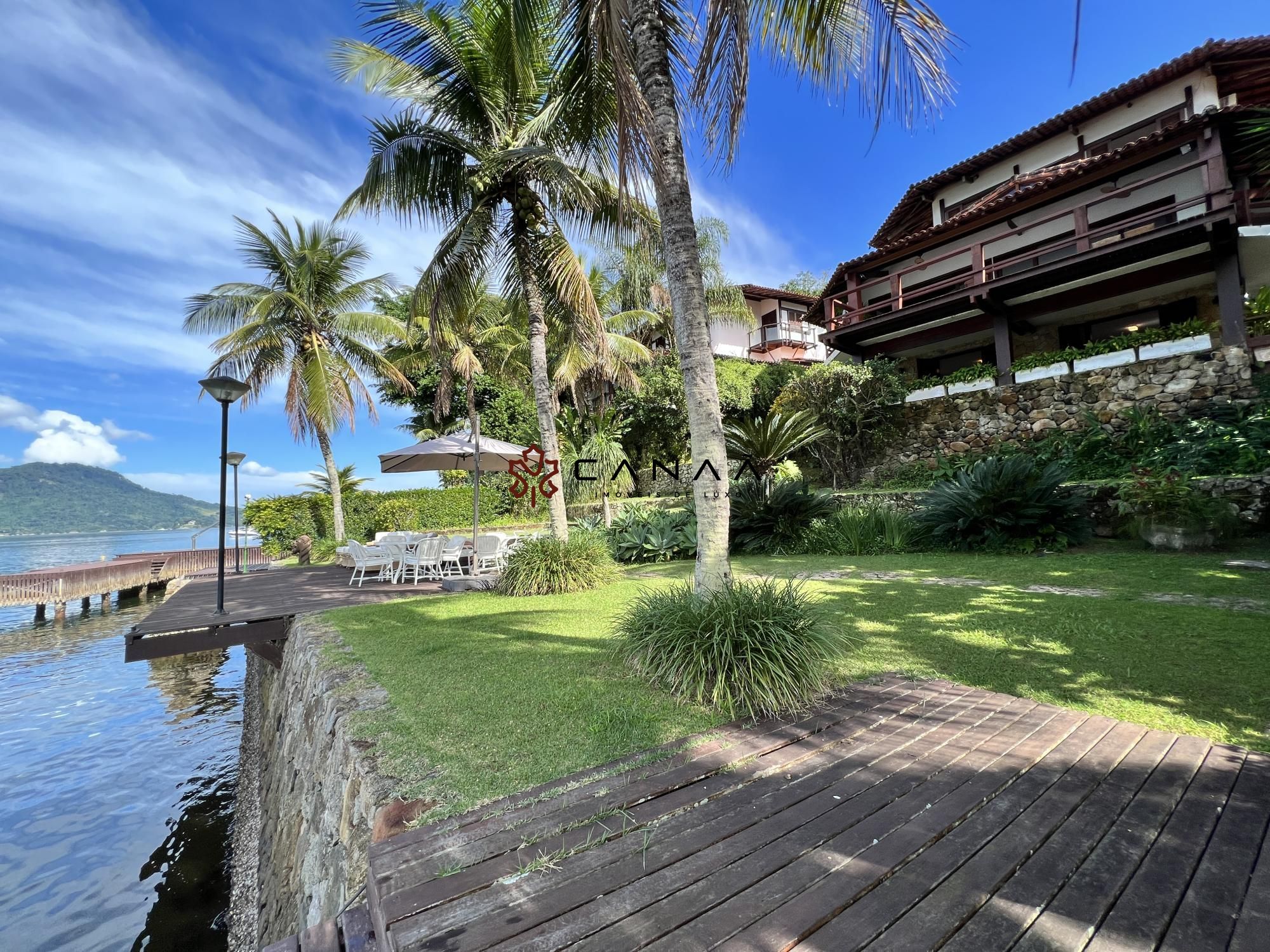 Casa de Condomínio à venda com 5 quartos, 300m² - Foto 78