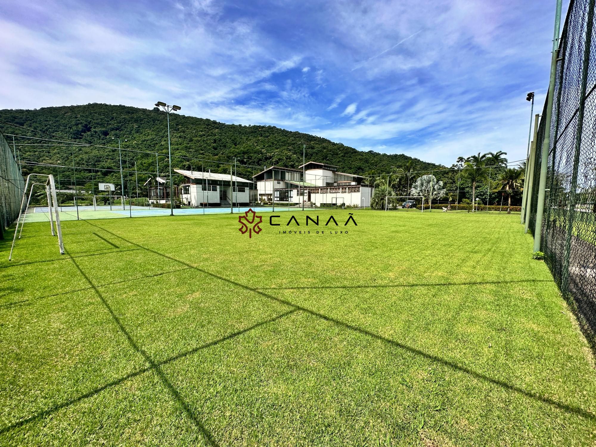 Casa de Condomínio à venda com 12 quartos, 2000m² - Foto 52