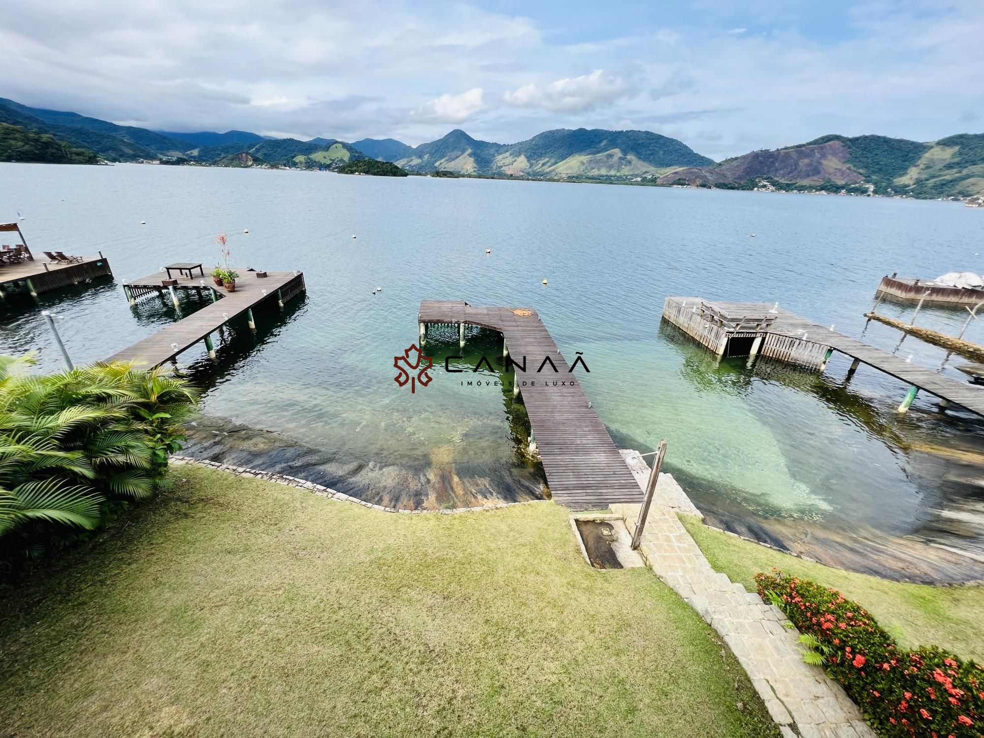 Casa de Condomínio à venda com 5 quartos, 300m² - Foto 44