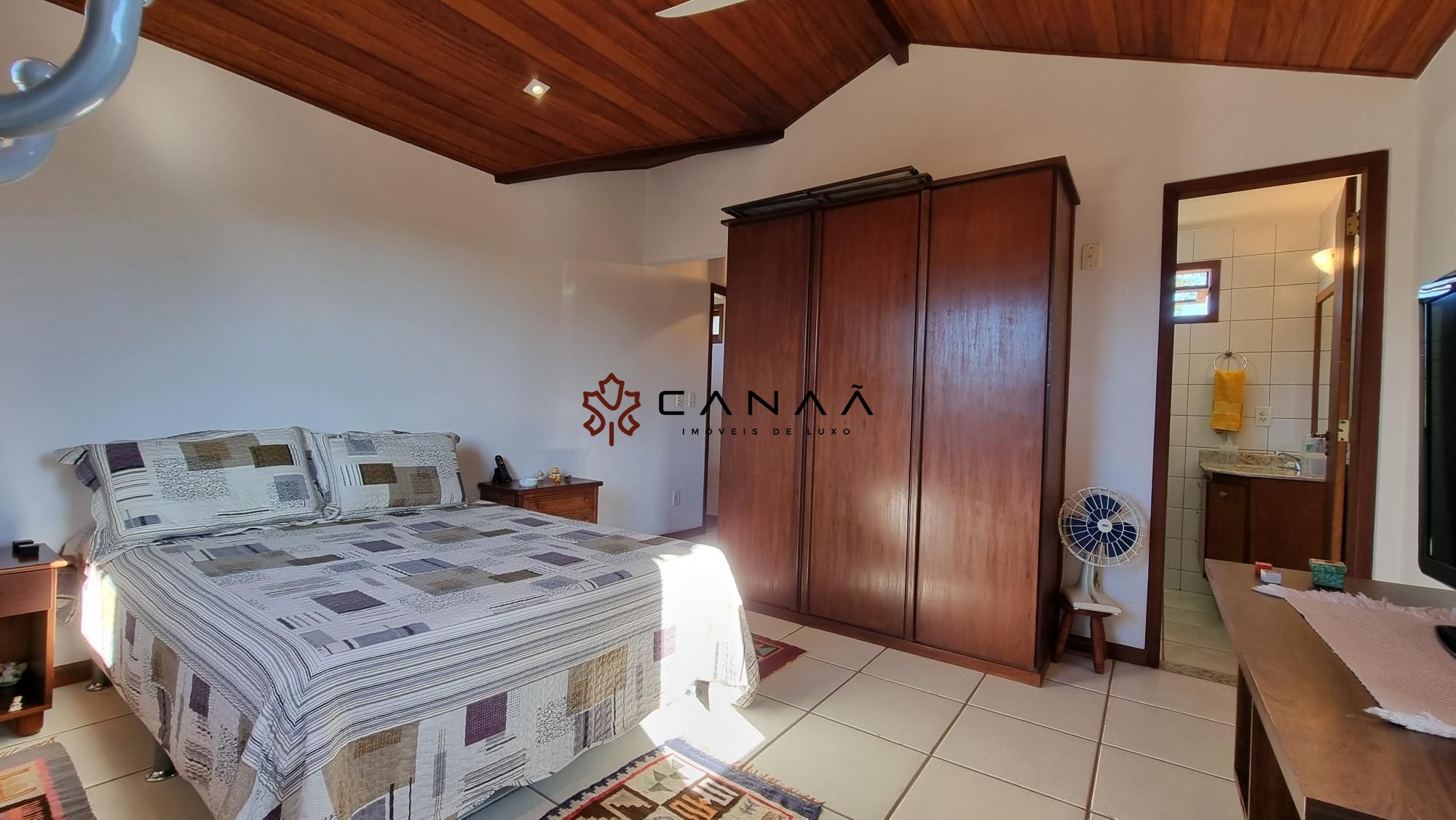 Casa de Condomínio à venda com 5 quartos, 250m² - Foto 32